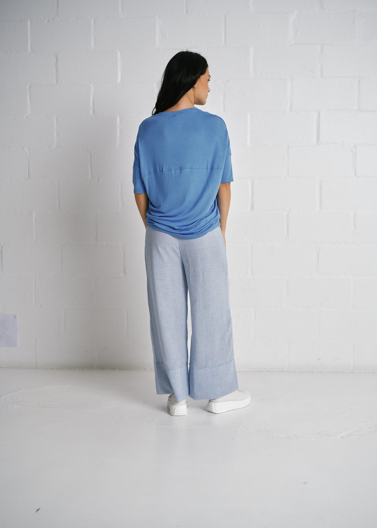 Chloe Classic Tee With Back Seam In Blue