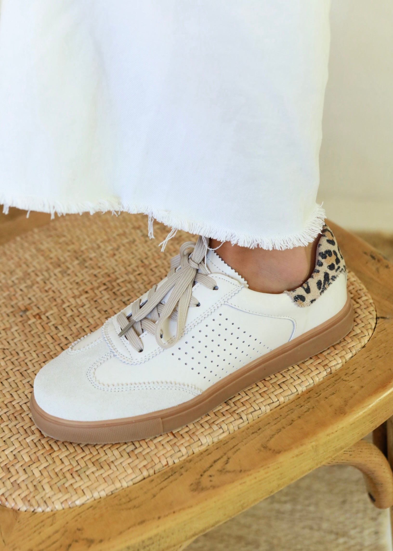 Tamara Leather Sneaker In Beige And Leopard Print