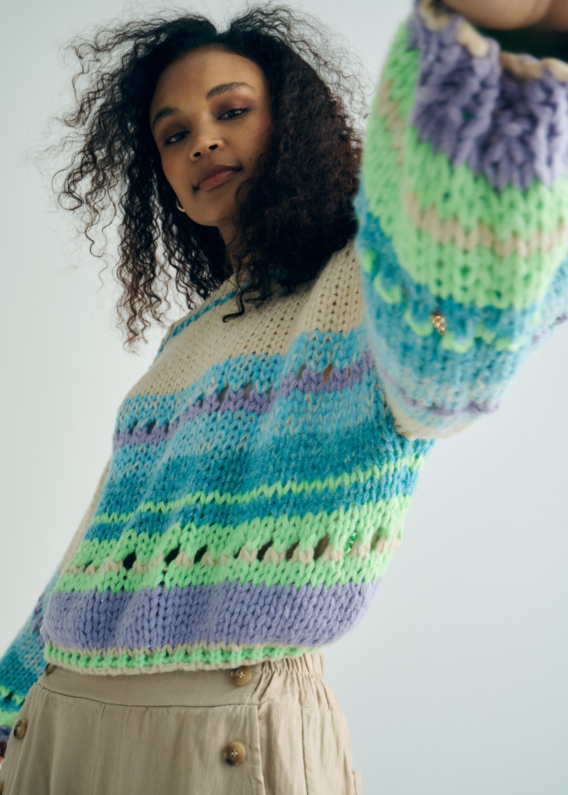Daisy Chunky Beige Knit with Blue and Green