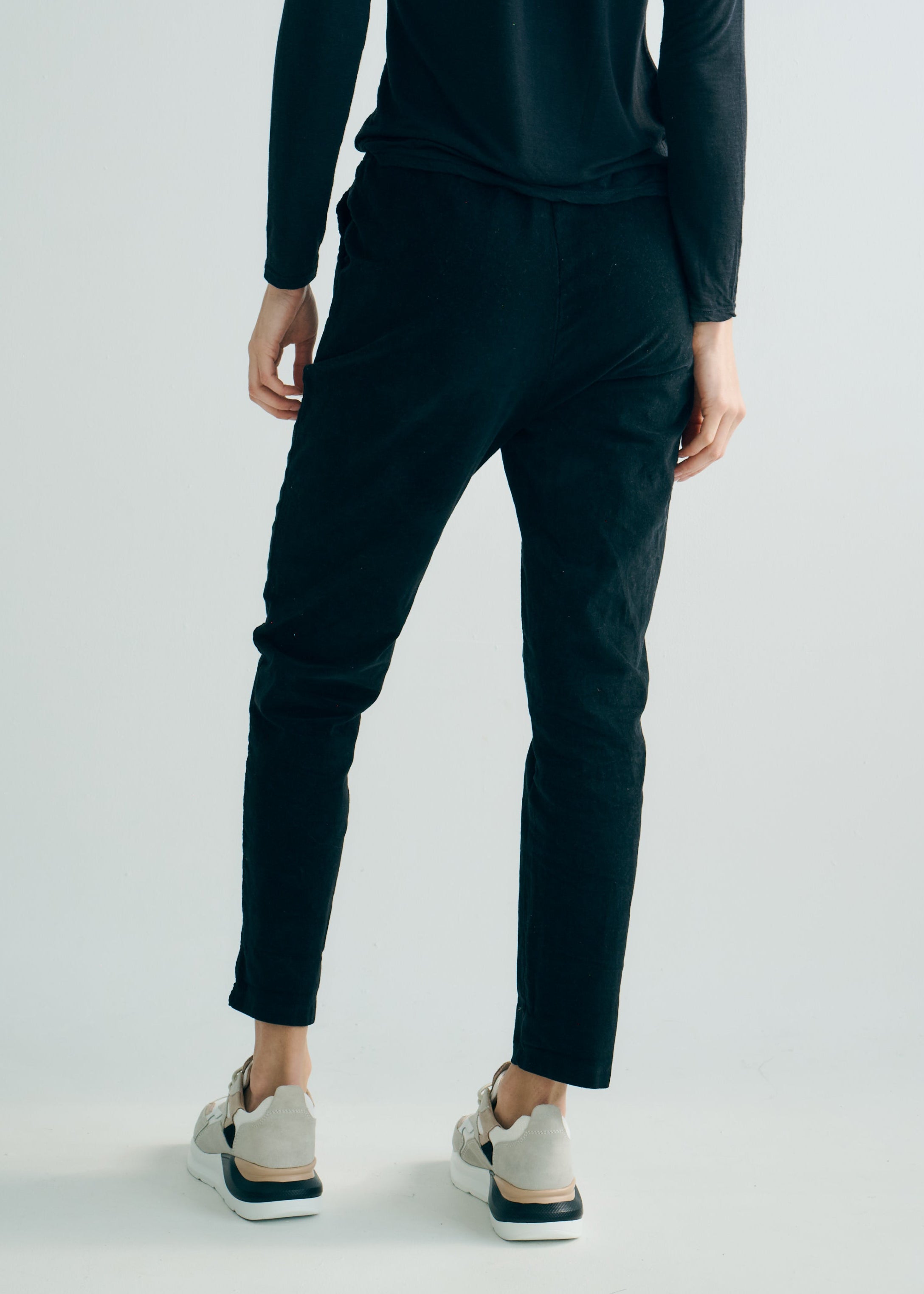 Italian Velour Joggers in Black