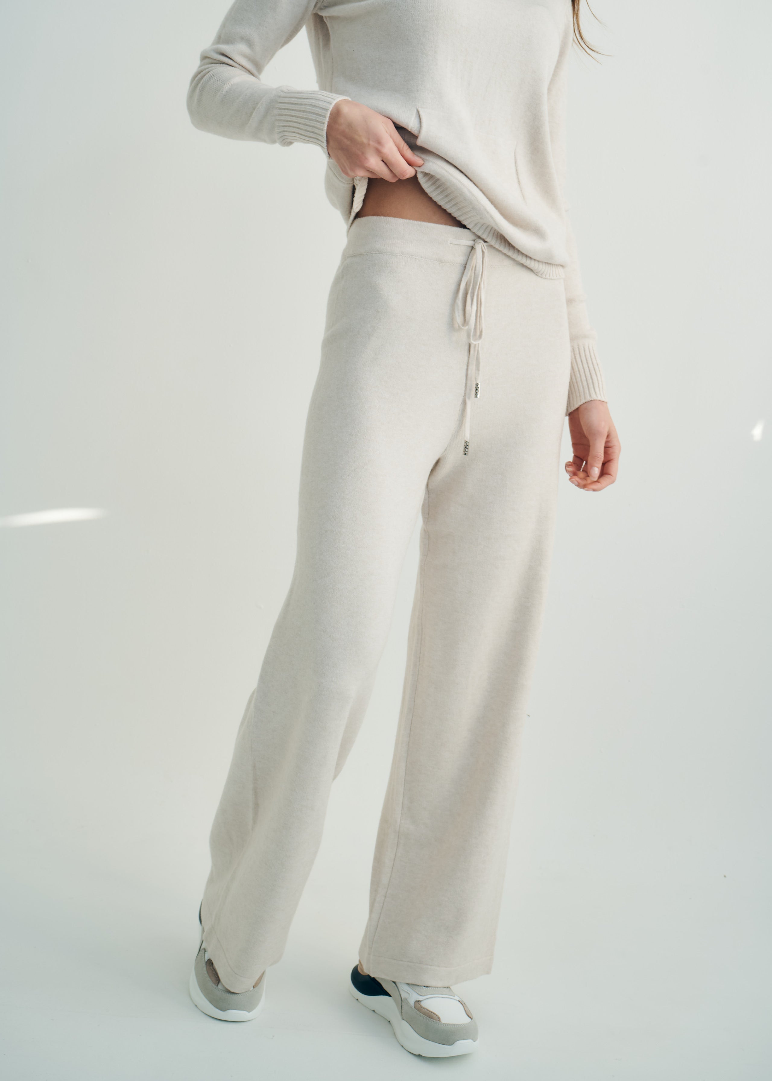 Cloud Knitted Viscose Hooded Set With Palazzo Pants In Cream