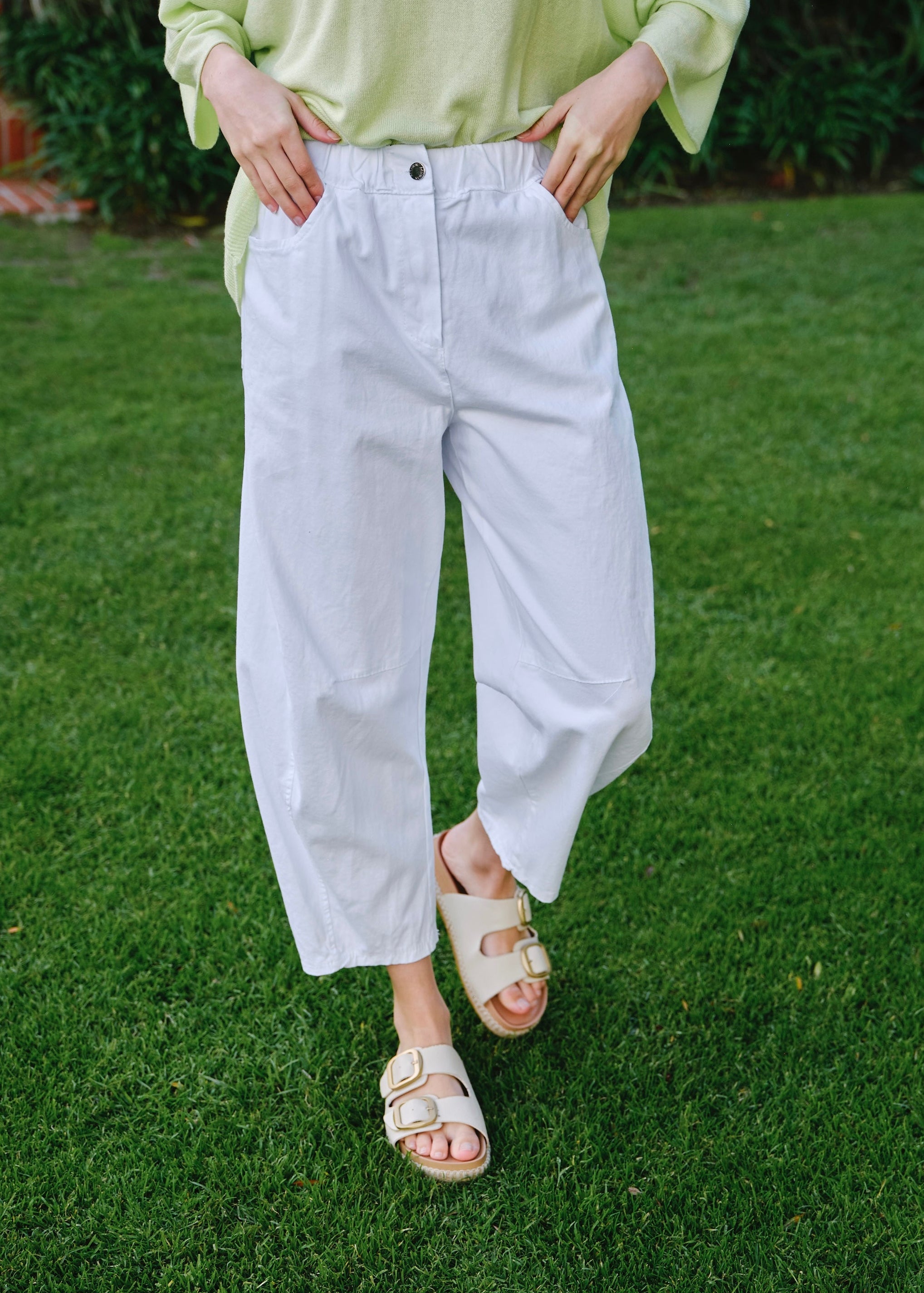 Como Italian Cotton Barrel Pants In White