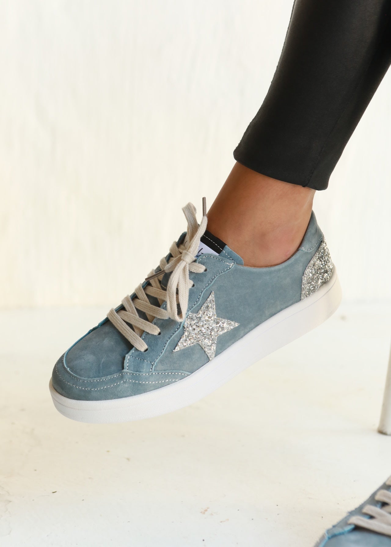 Mia Leather Sneaker In Light Blue