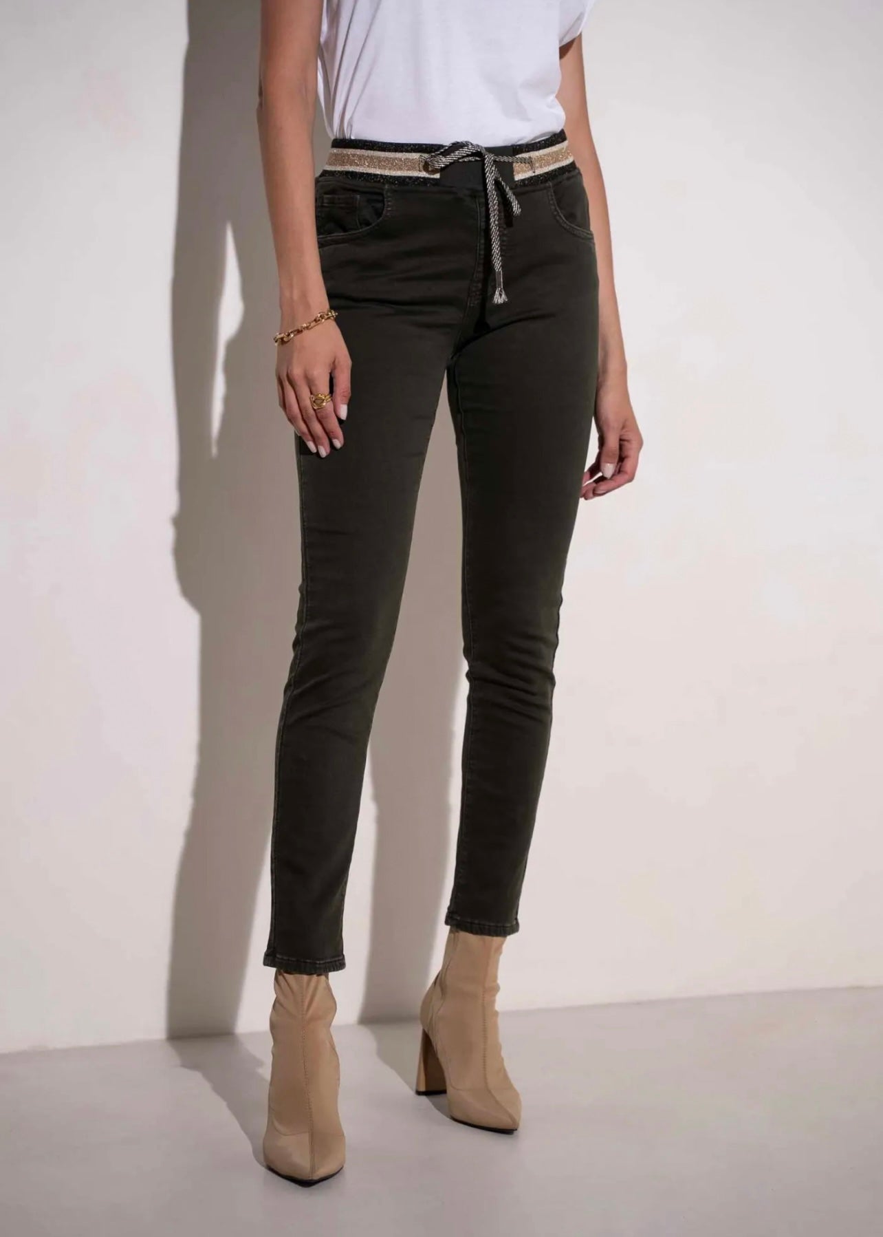 Mid-Rise Cotton Jogger Jeans in Khaki with Gold Waist Band