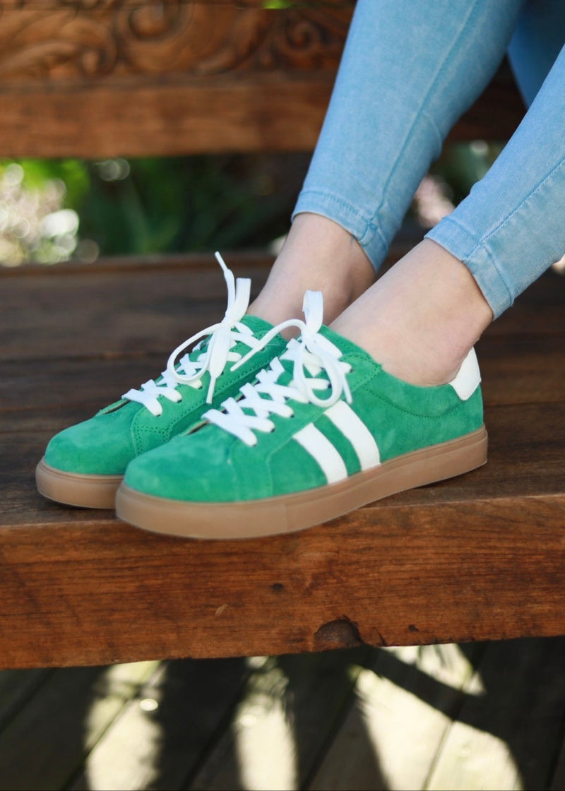 Avri Leather Sneaker In Green & White