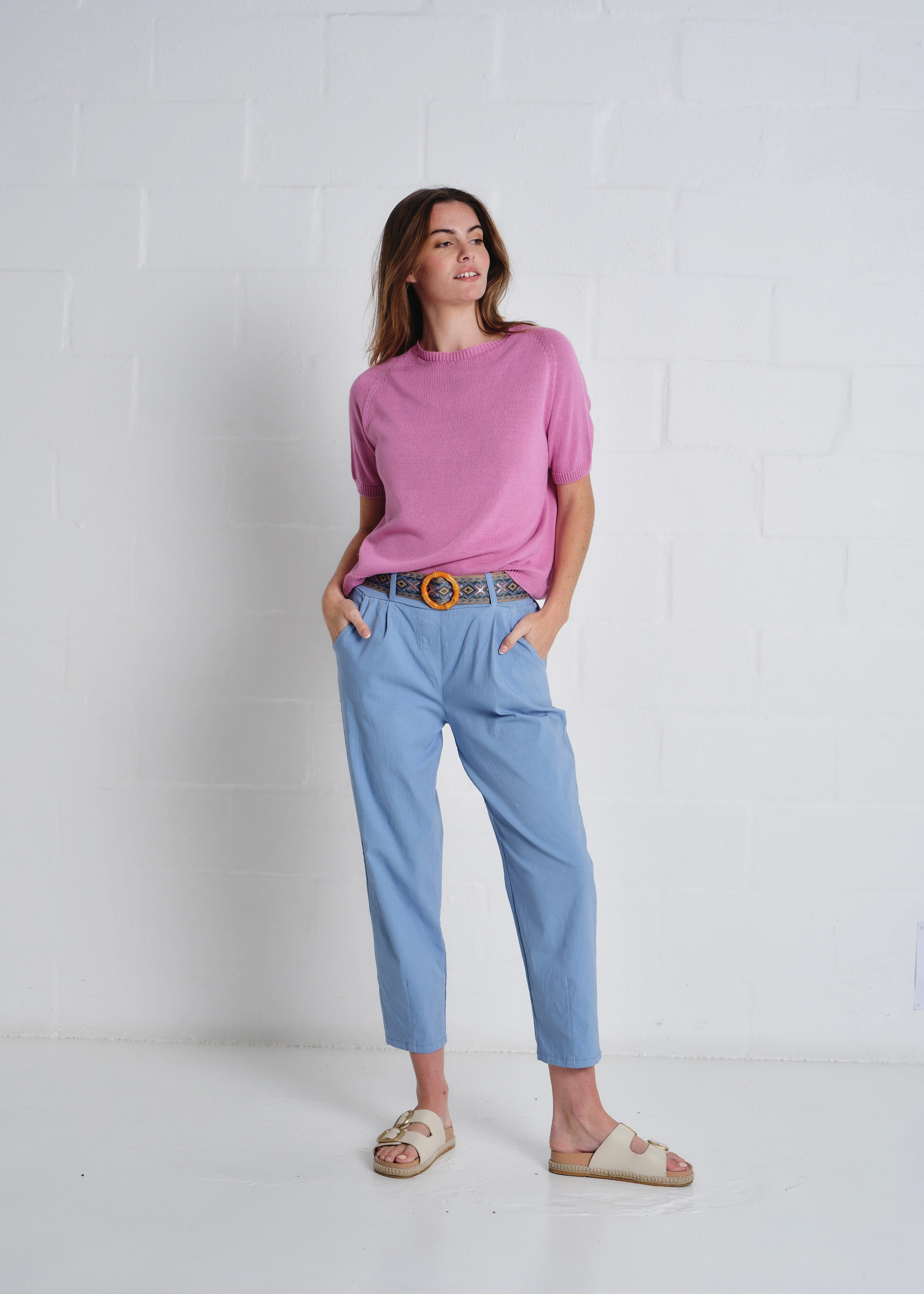 Deneuve Cotton Round Neck SS Top In Dusty Pink