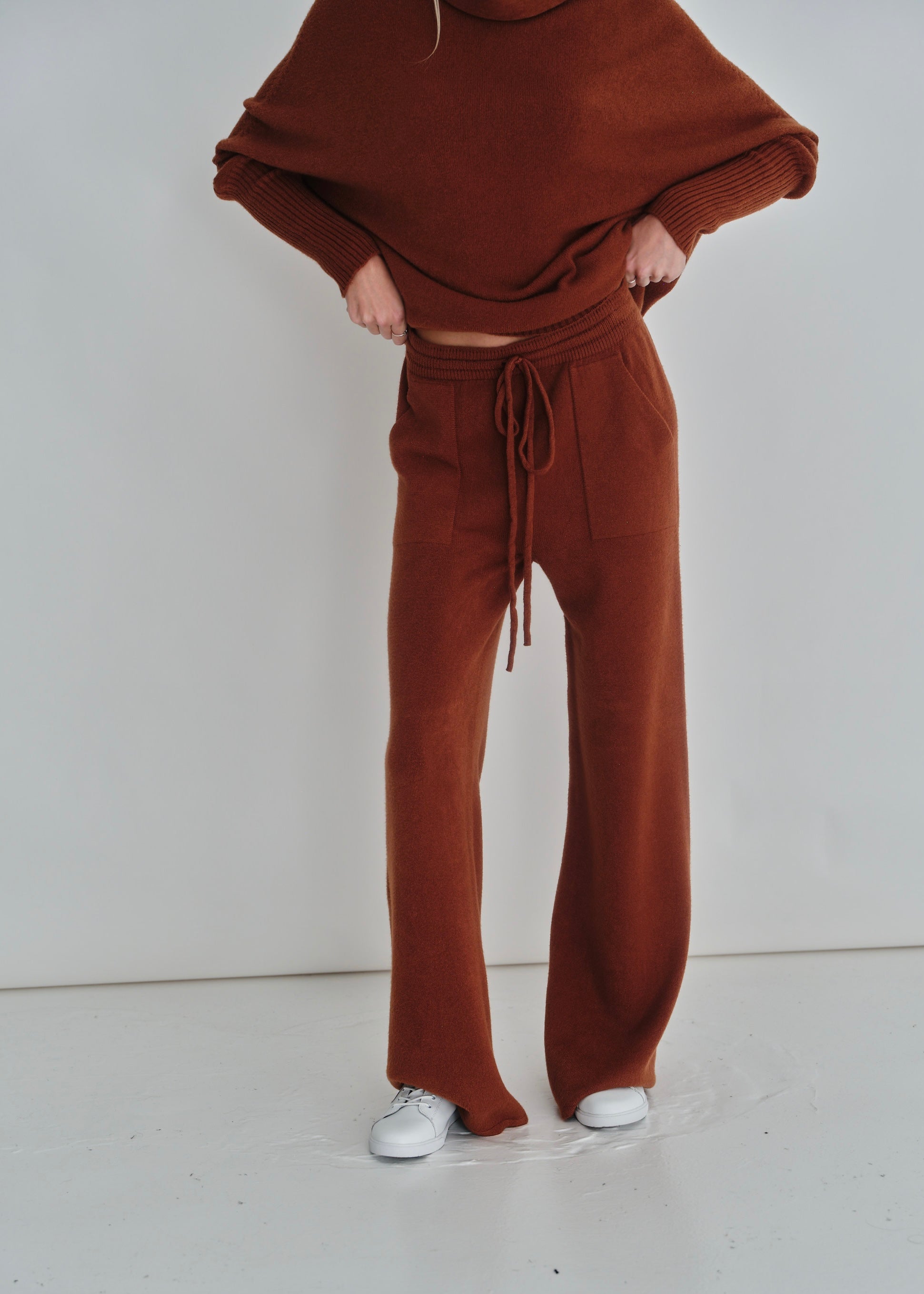Sofia Italian Knitted Palazzo Knit Pants In Tobacco