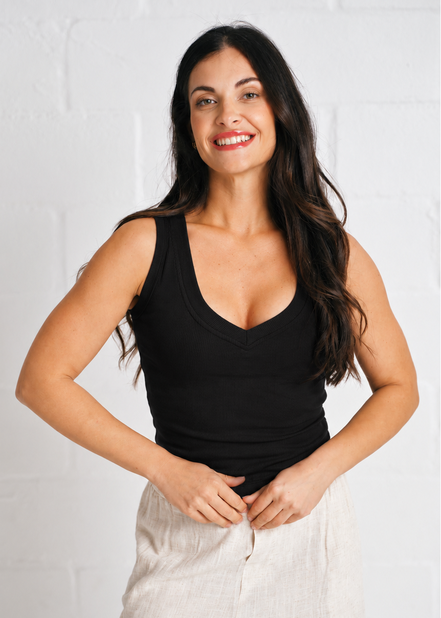 Micaela Ribbed V Neck Vest In Black