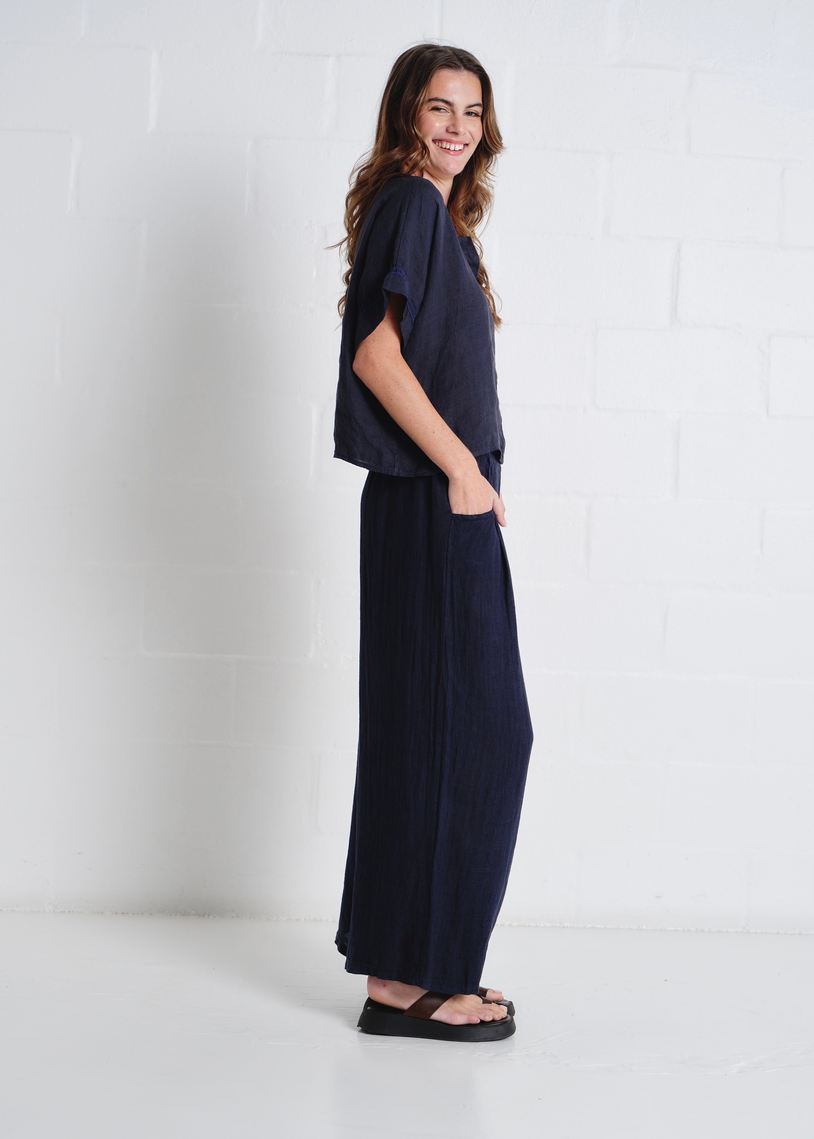 Havana Palazzo Pants With Pockets In Navy