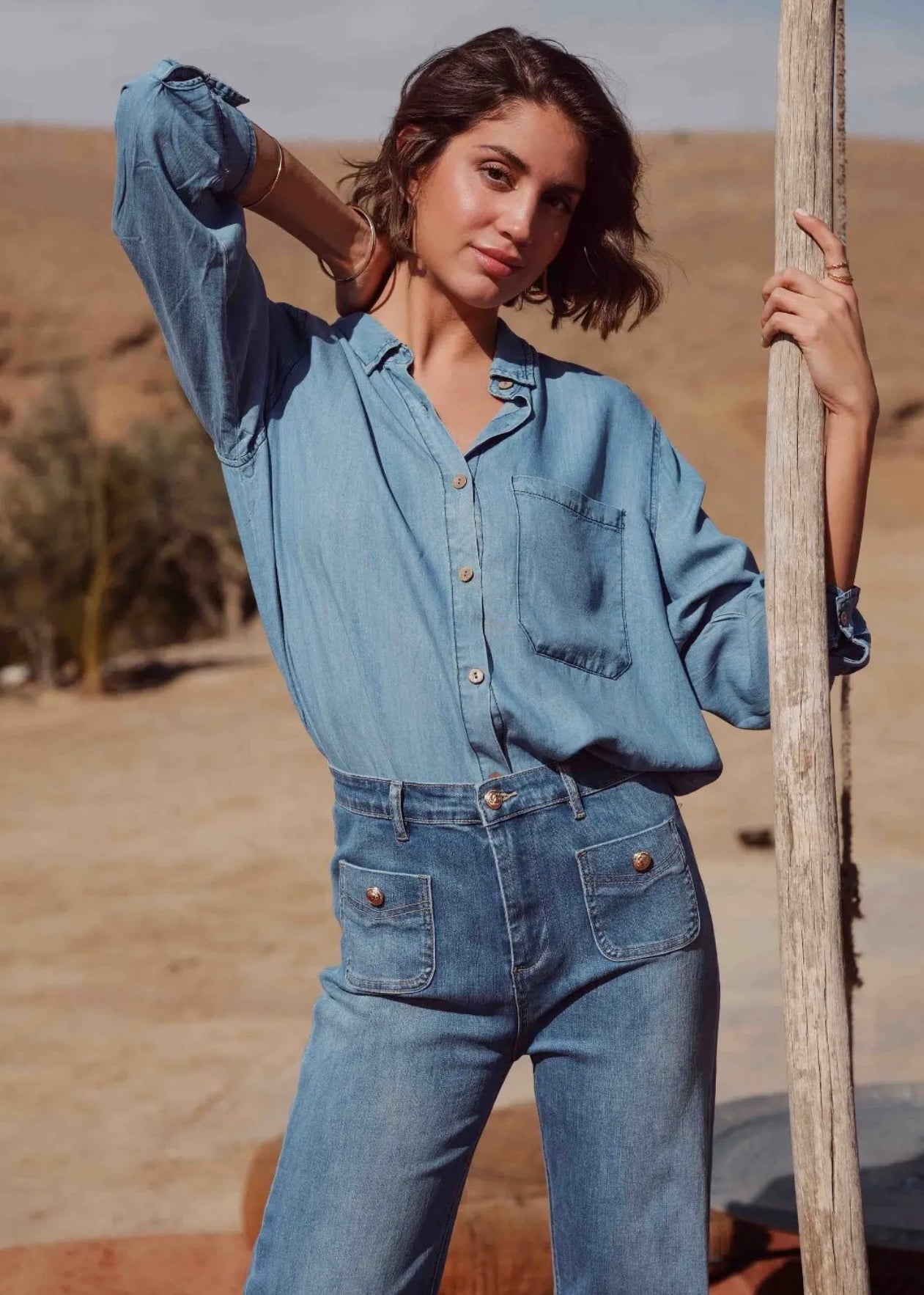 High Waisted Flared Jeans in Denim Blue