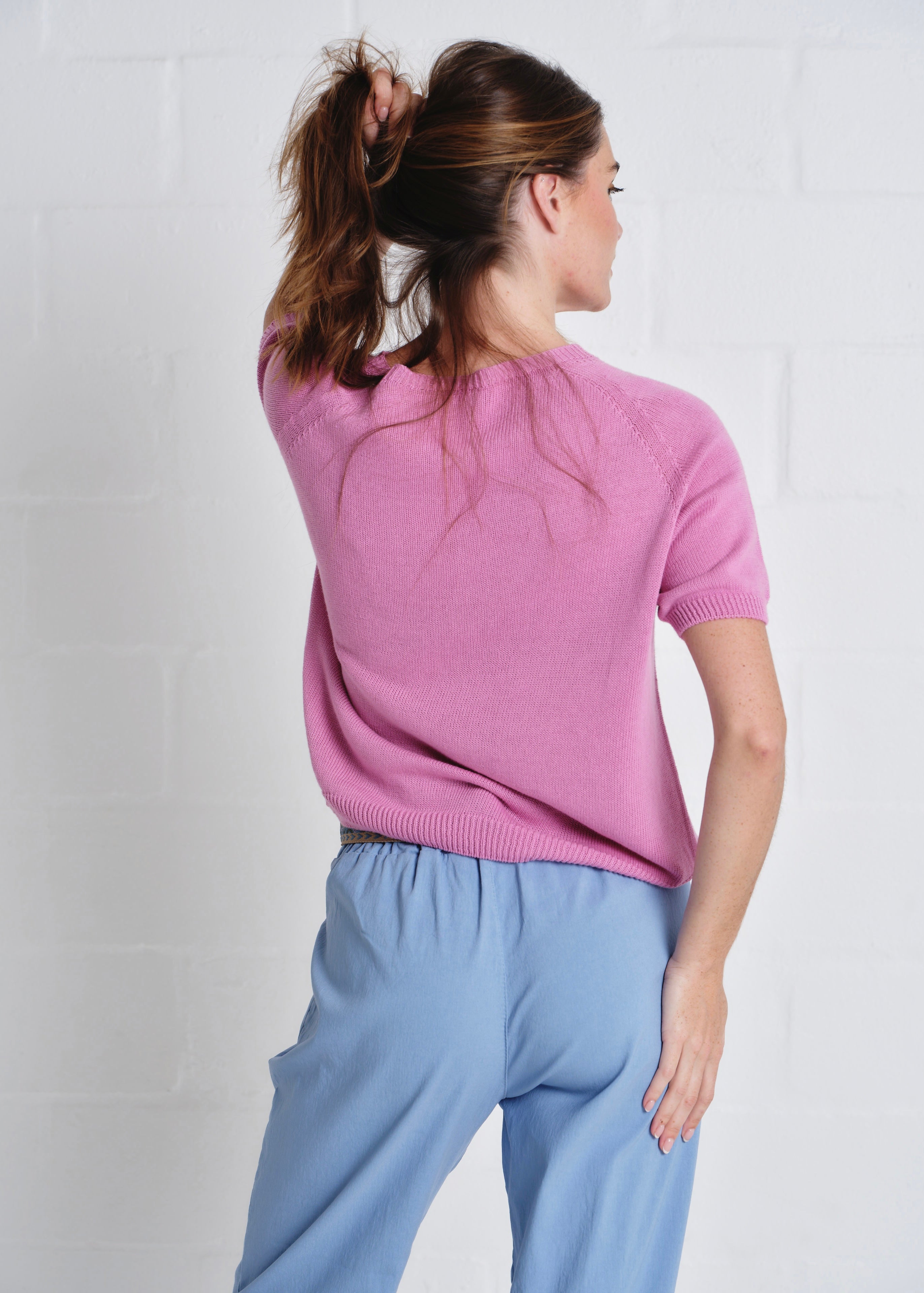 Deneuve Cotton Round Neck SS Top In Dusty Pink