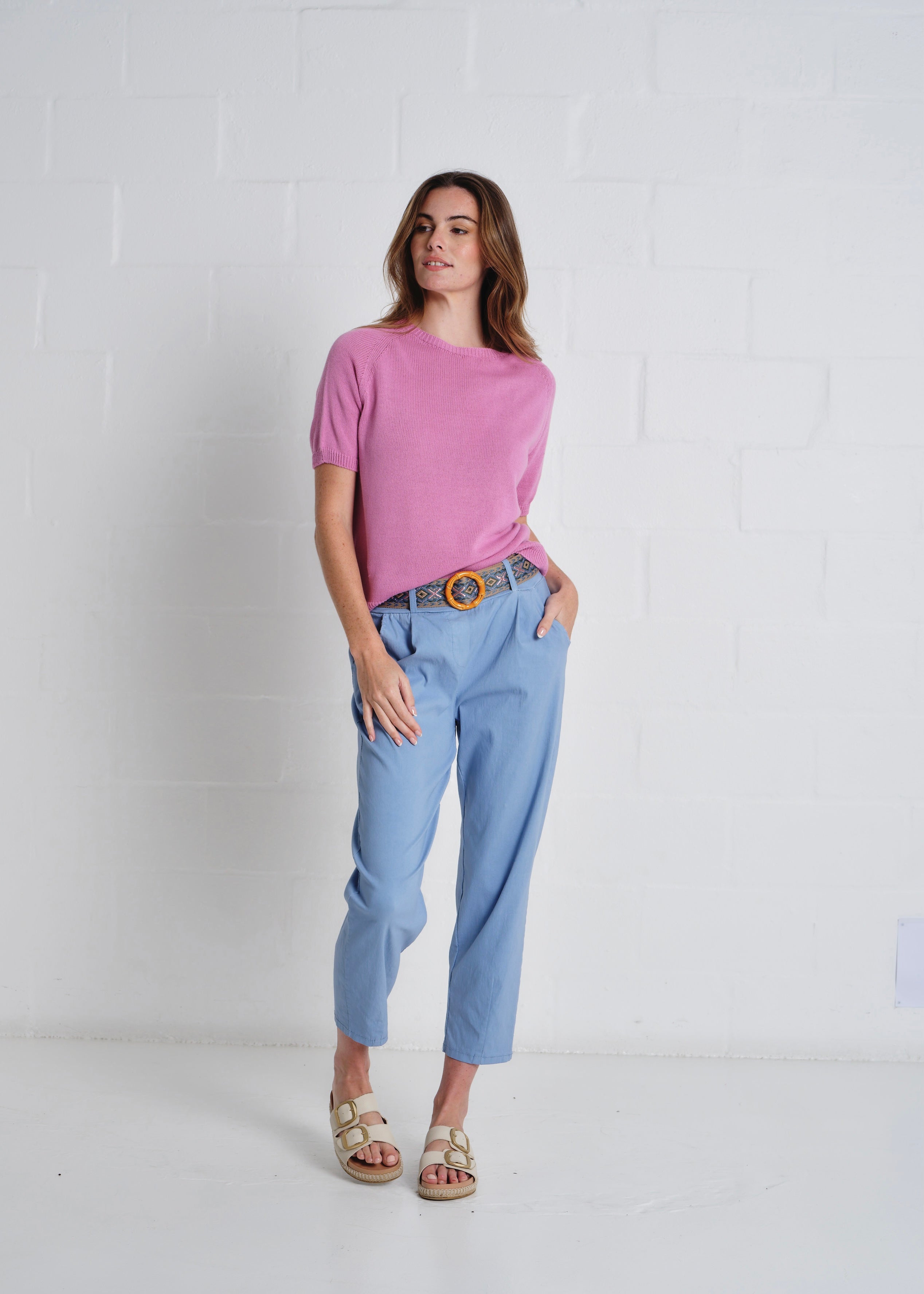 Deneuve Cotton Round Neck SS Top In Dusty Pink