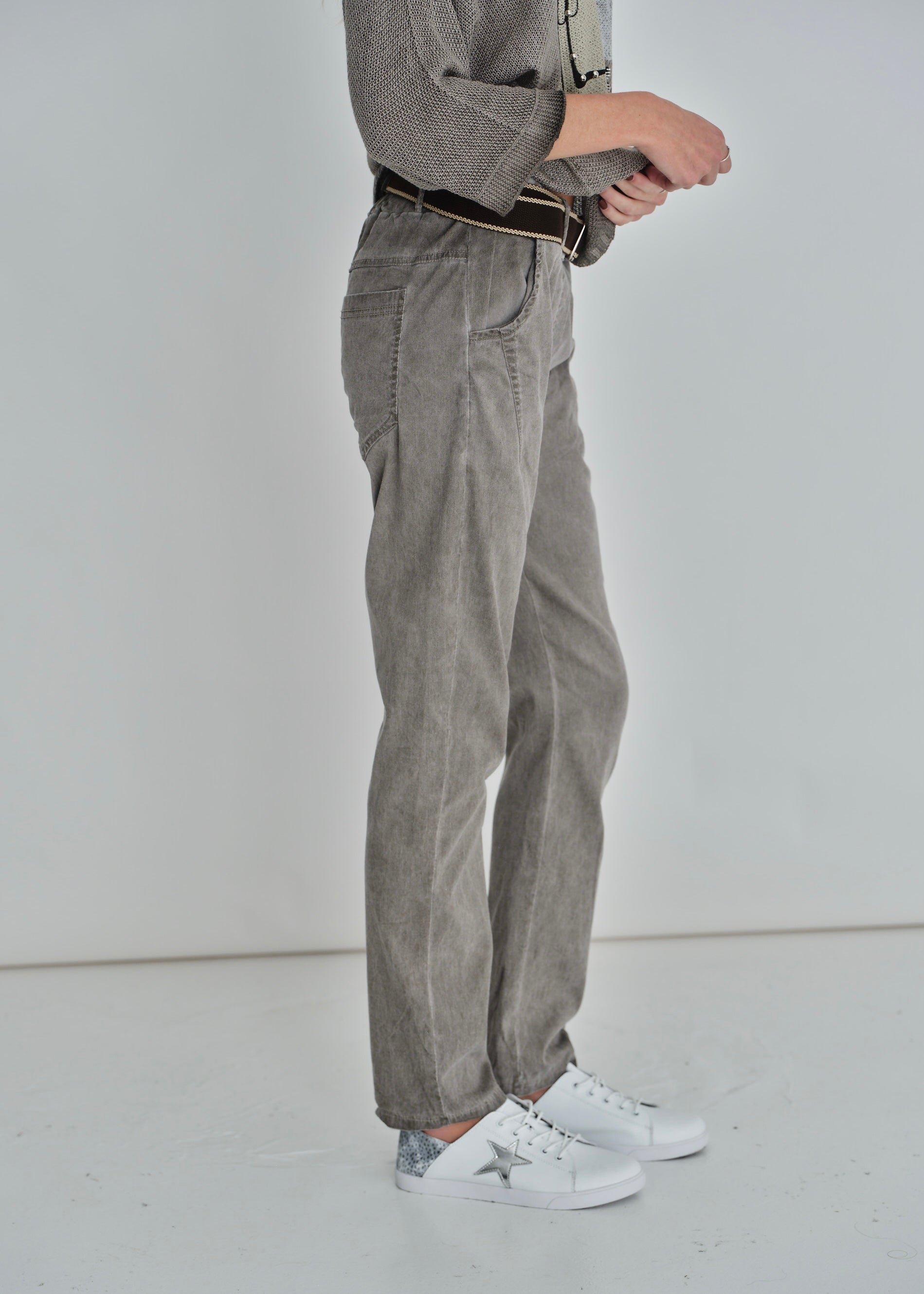 Joggers With Belt In Light Grey