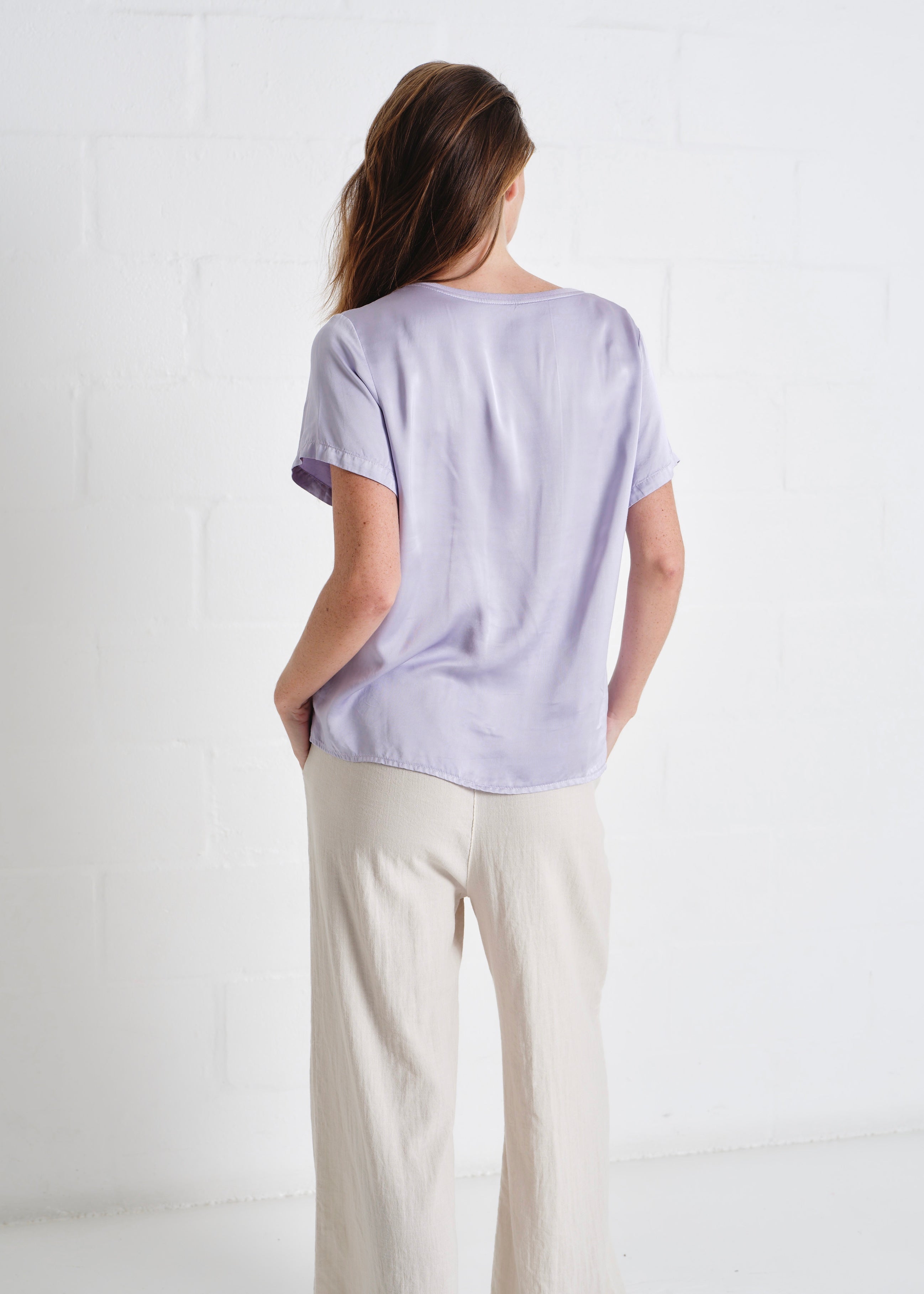 Capri Italian Silk Blend Tee in Lilac