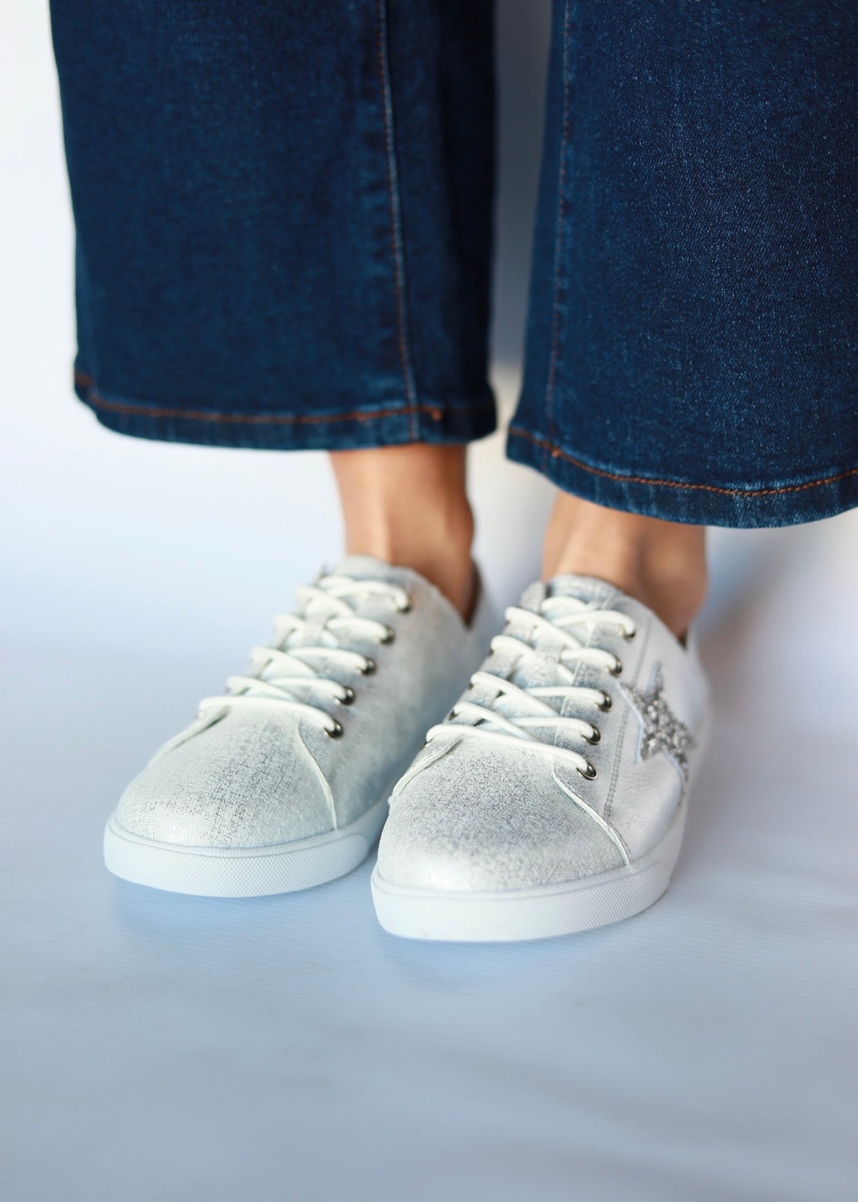 Vicki Leather Sneaker In Frosted Silver With Glitter Star