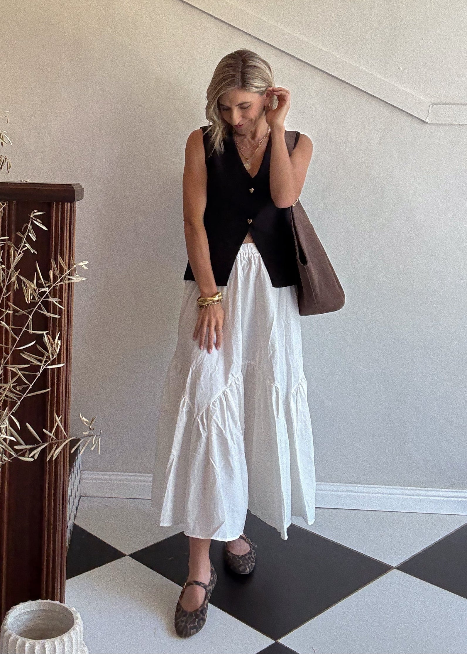 Balloon Tiered Skirt In White