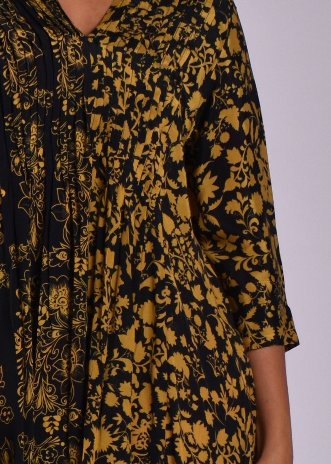 View our Jolie Elaine Dress In Black And Yellow - by Tribute Store