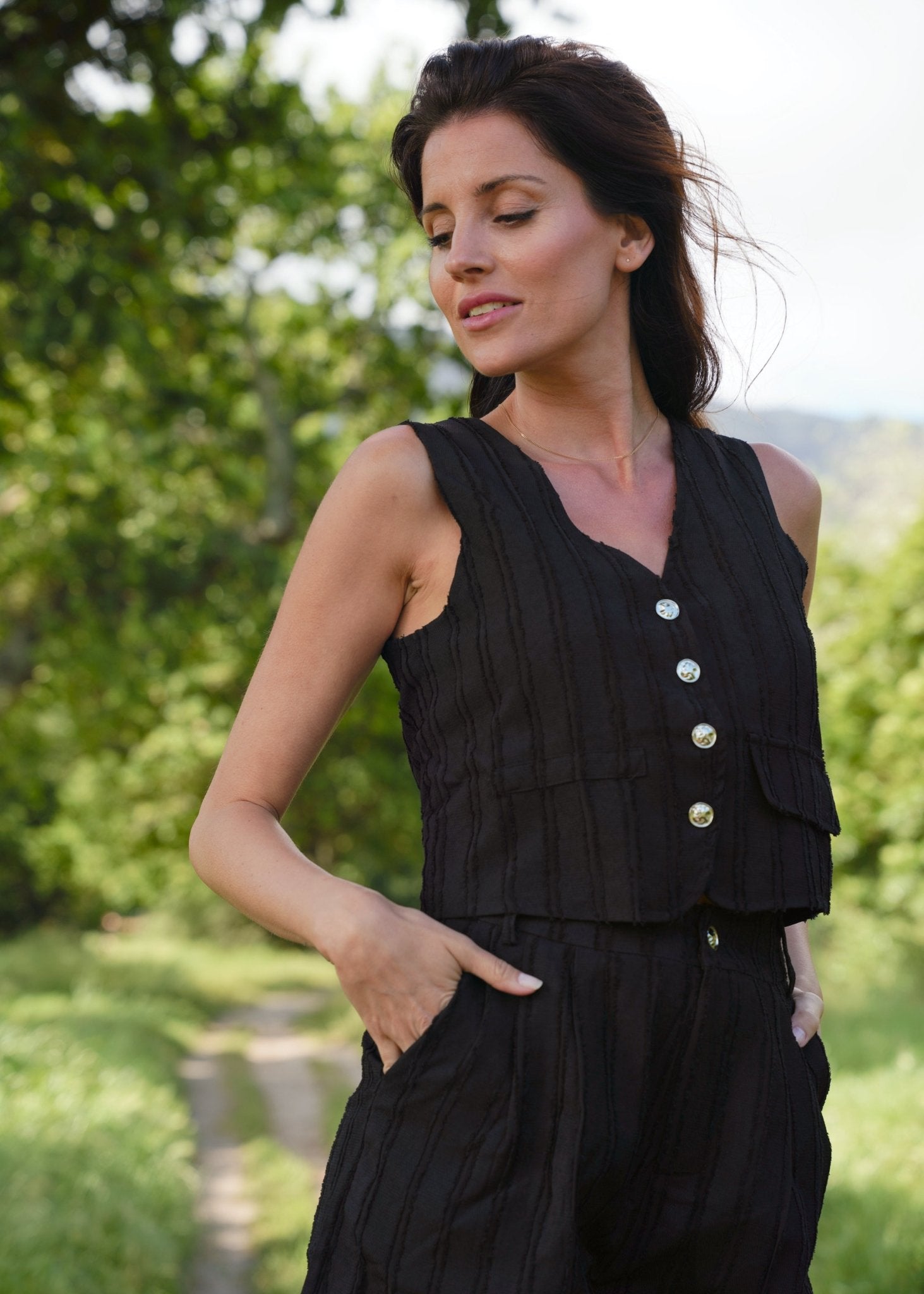 View our Lisboa Linen Blend Play Set In Black - by Tribute Store