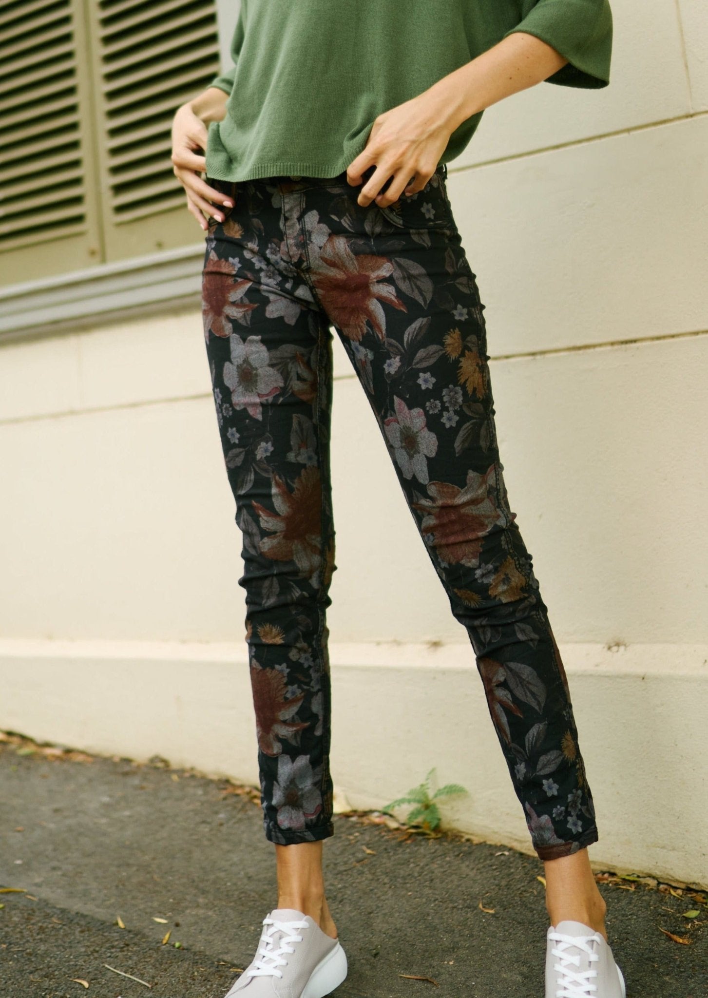 Black Reversible Jeans with Hibiscus Print - Tribute StoreTRIBUTE