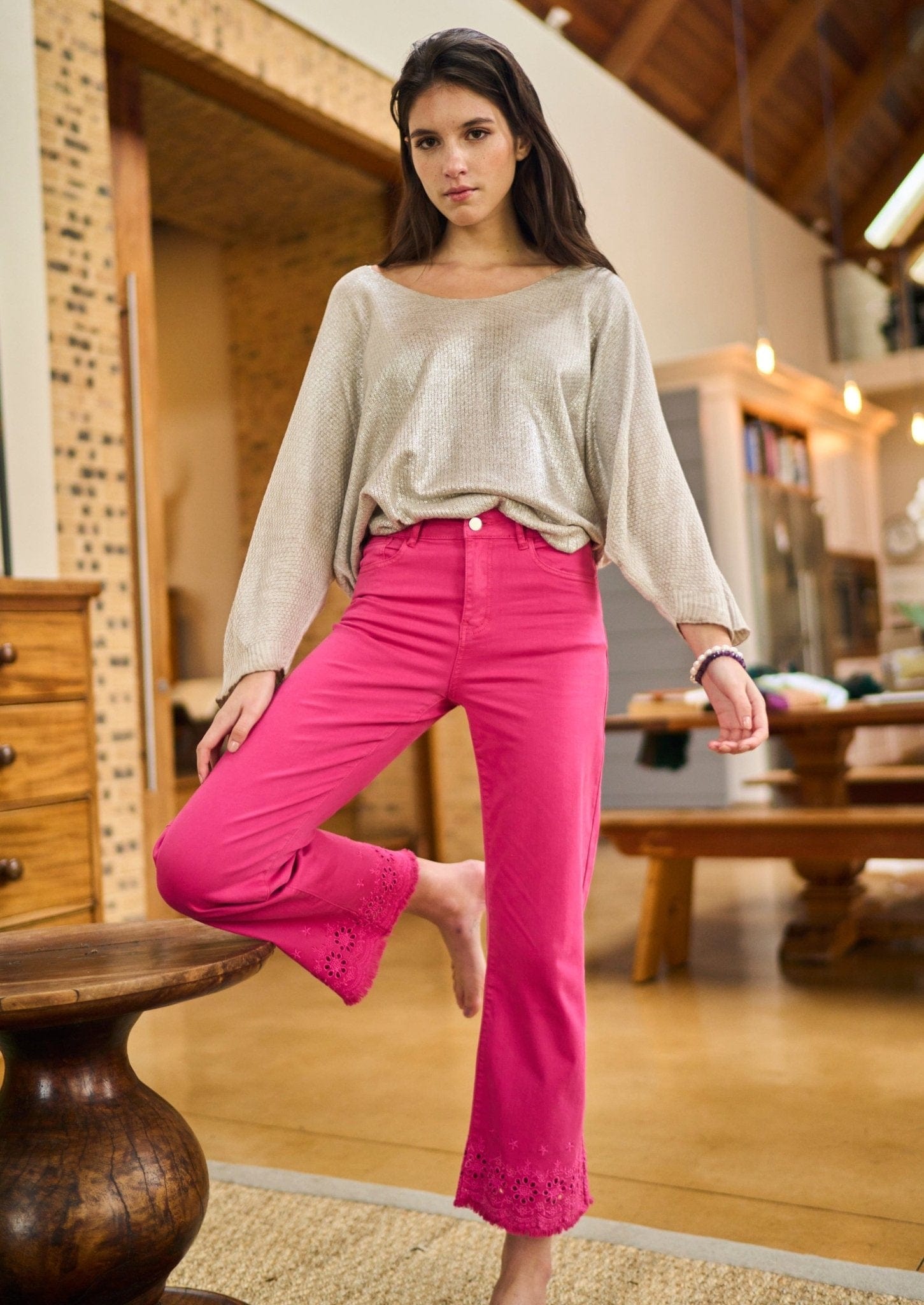 High-Rise Cropped and Flared Fuchsia Jeans with Embroidered Hemline - Tribute StoreTRIBUTE