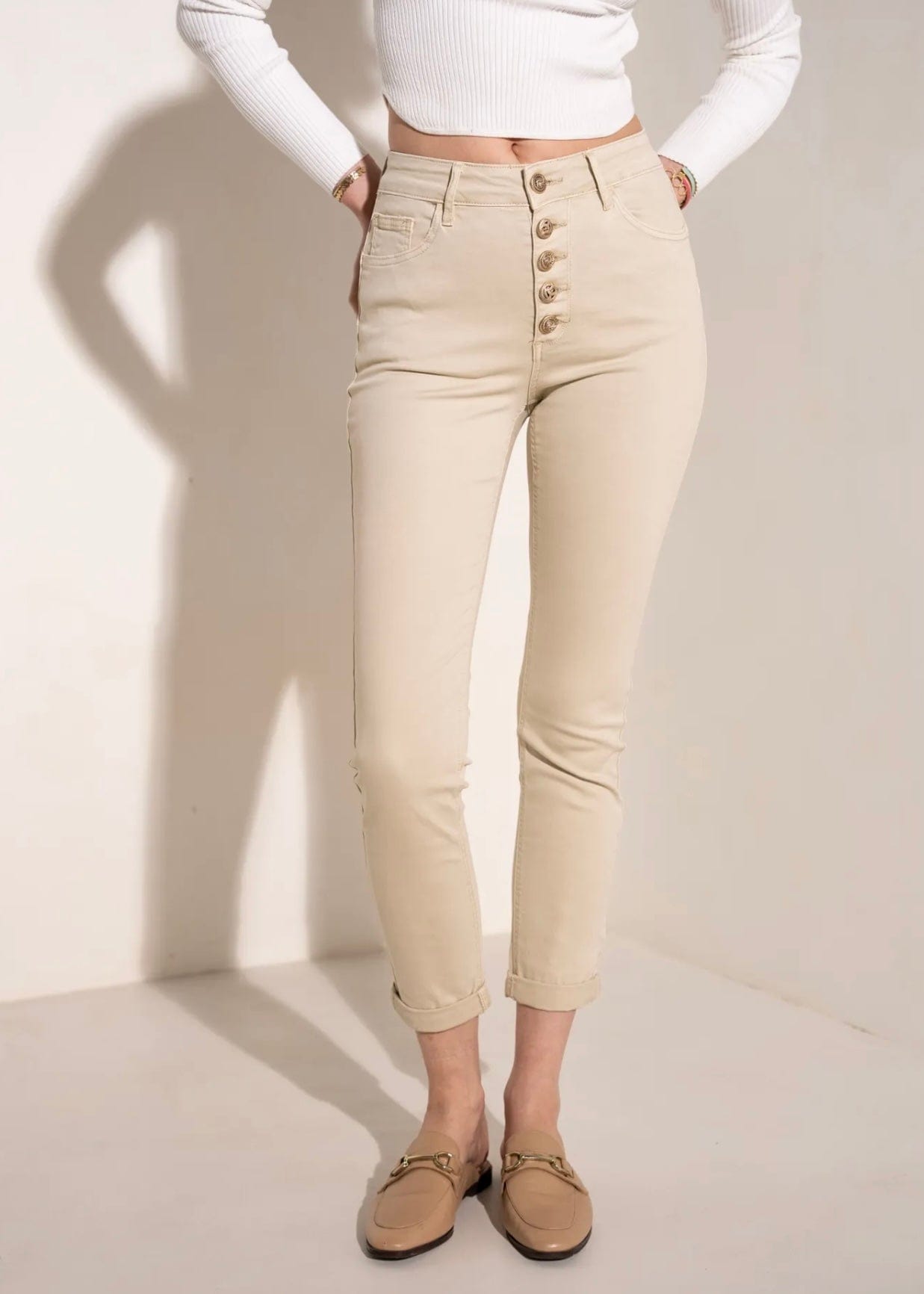 Mid-Rise Beige Jeans with Gold front Buttons - Tribute StoreTRIBUTE
