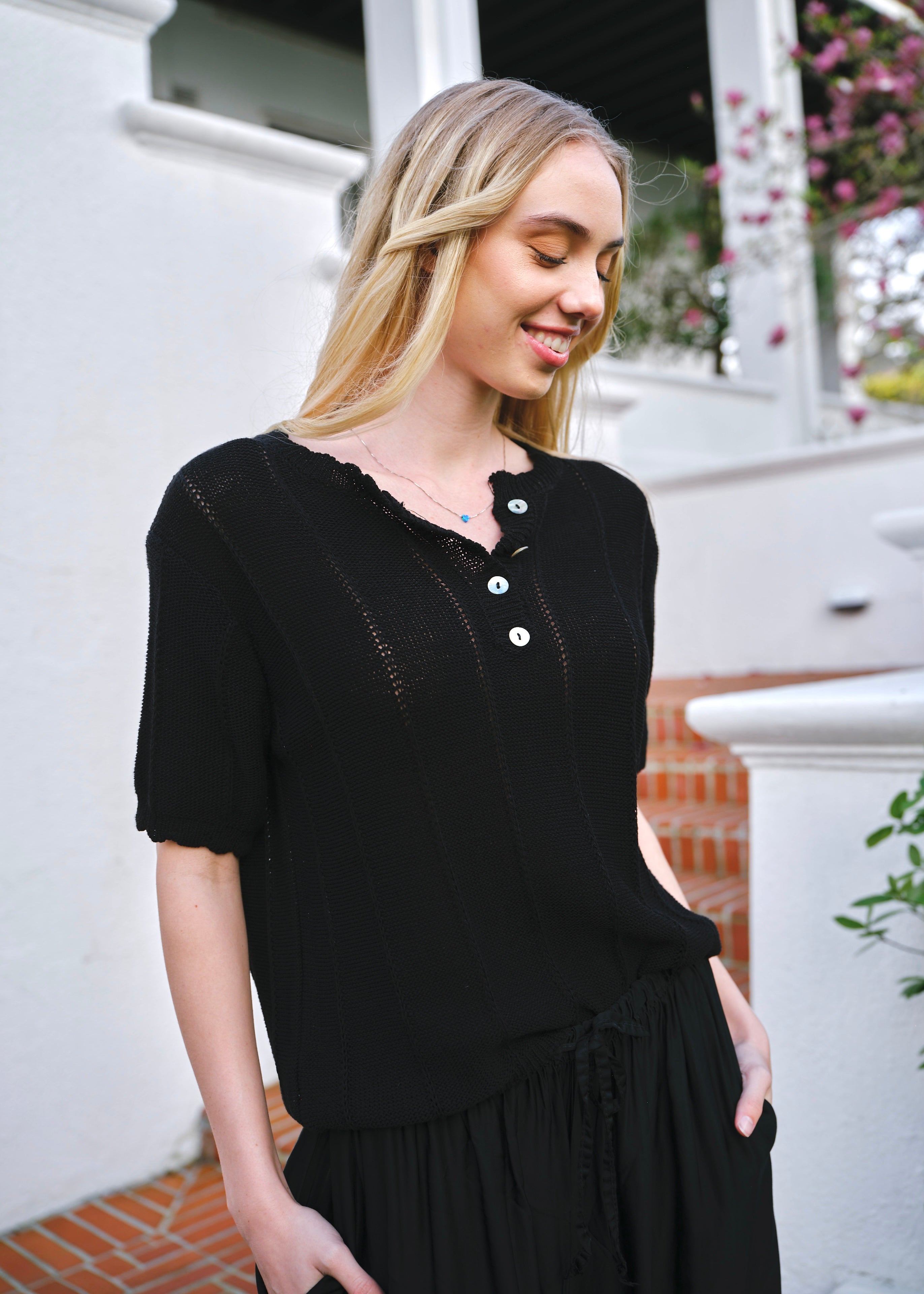 Mila Italian Loose Weave Knit Cotton Tee In Black