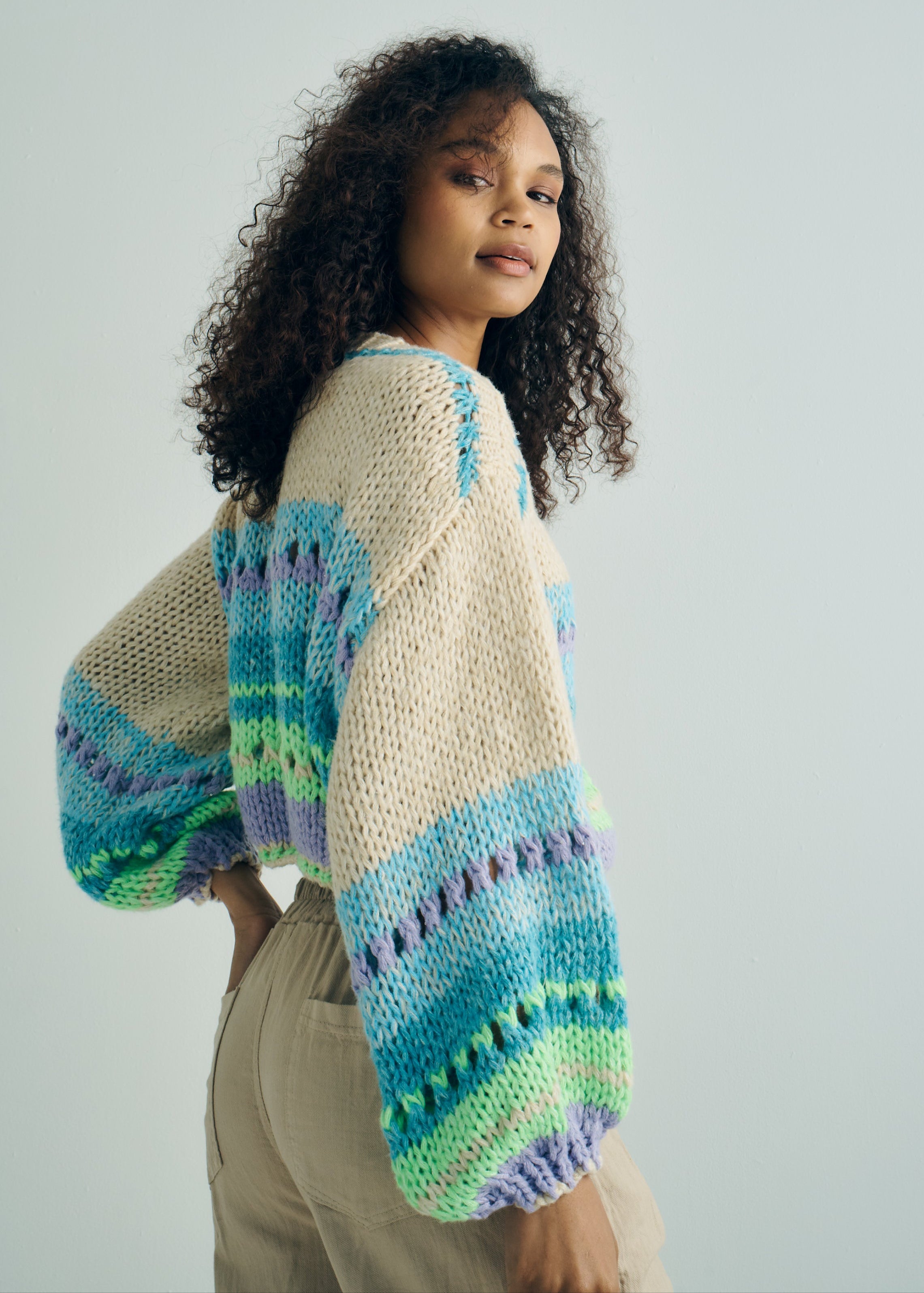 Daisy Chunky Beige Knit with Blue and Green
