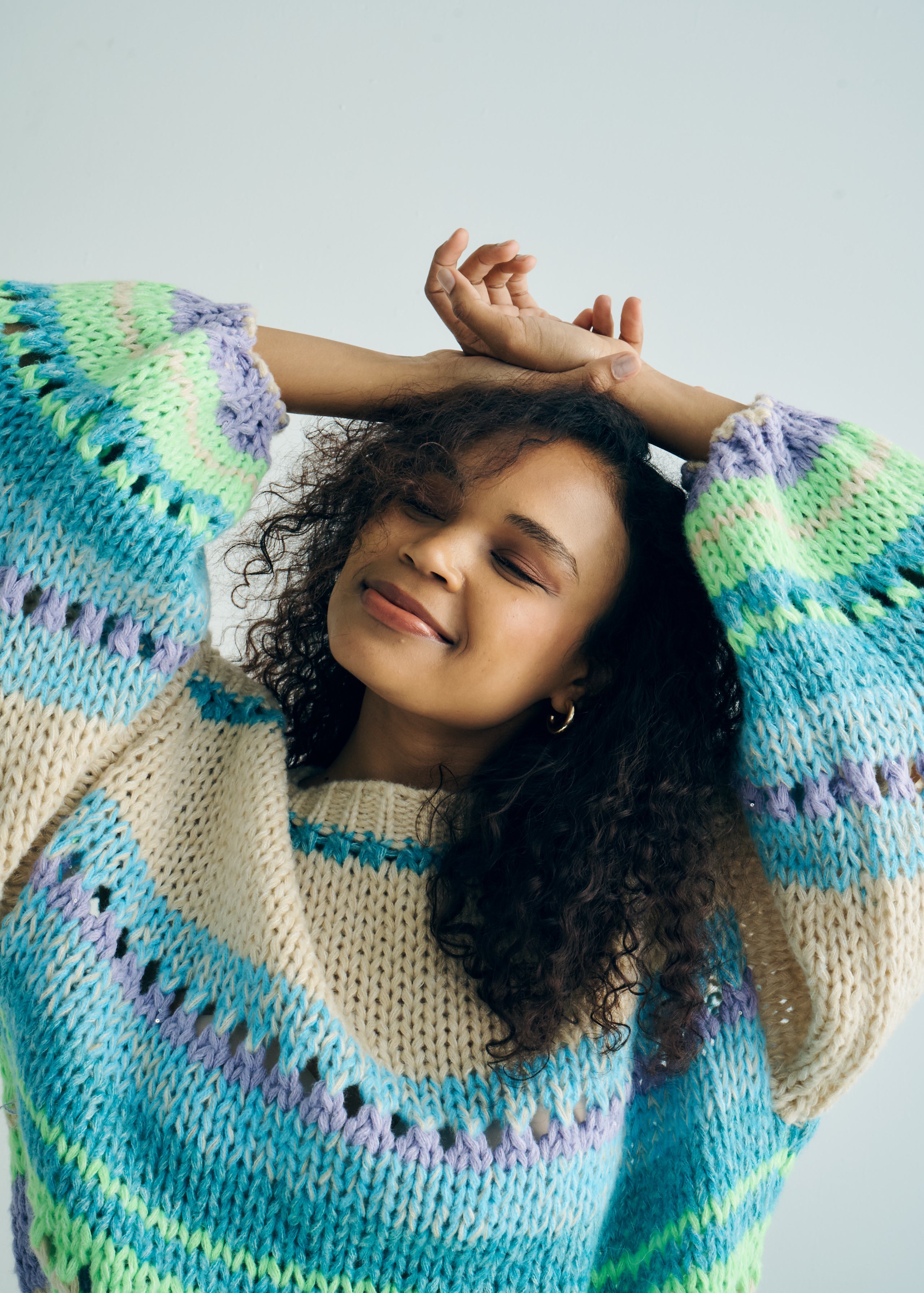 Daisy Chunky Beige Knit with Blue and Green