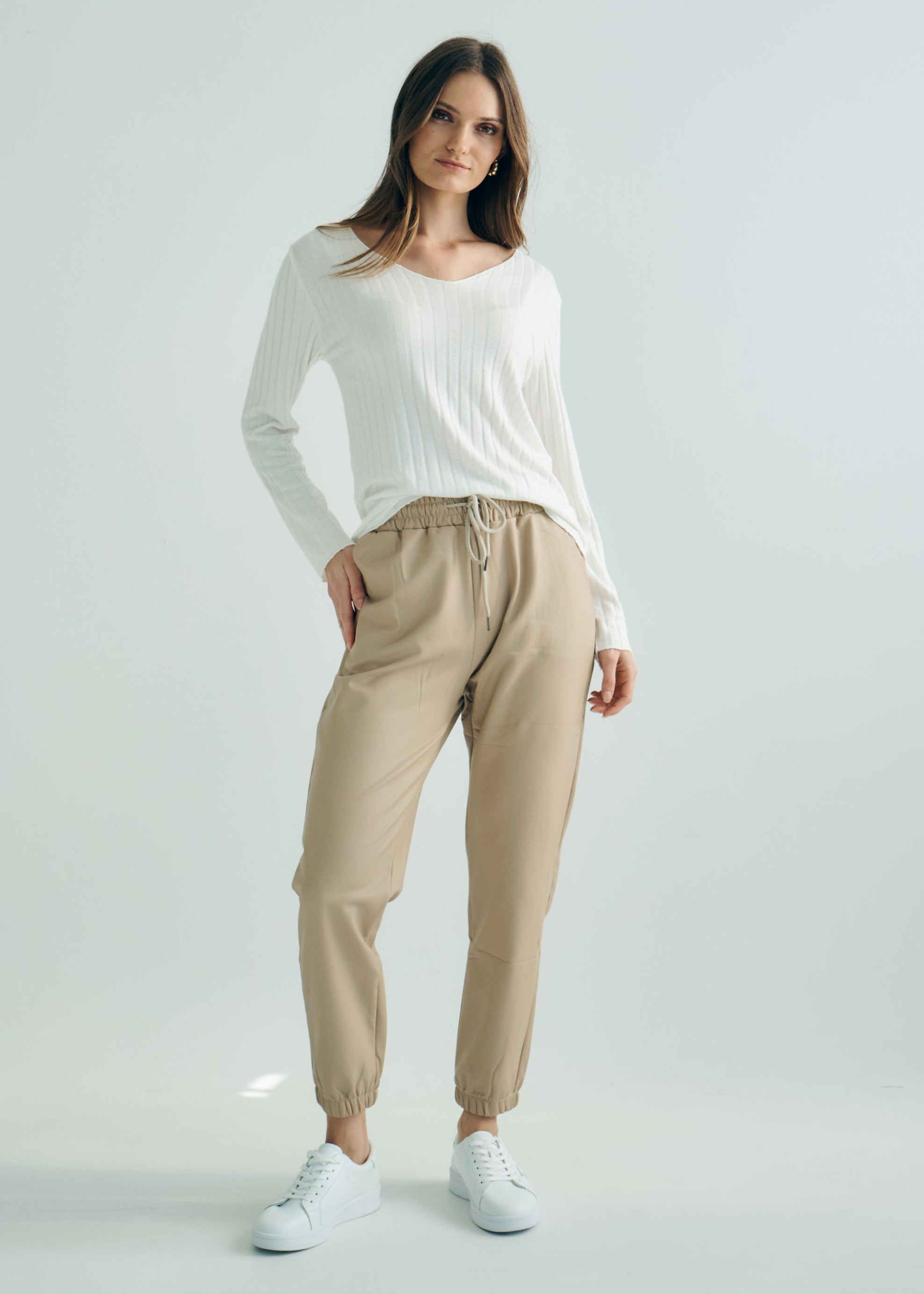 Jagger Vegan Leather Joggers in Beige
