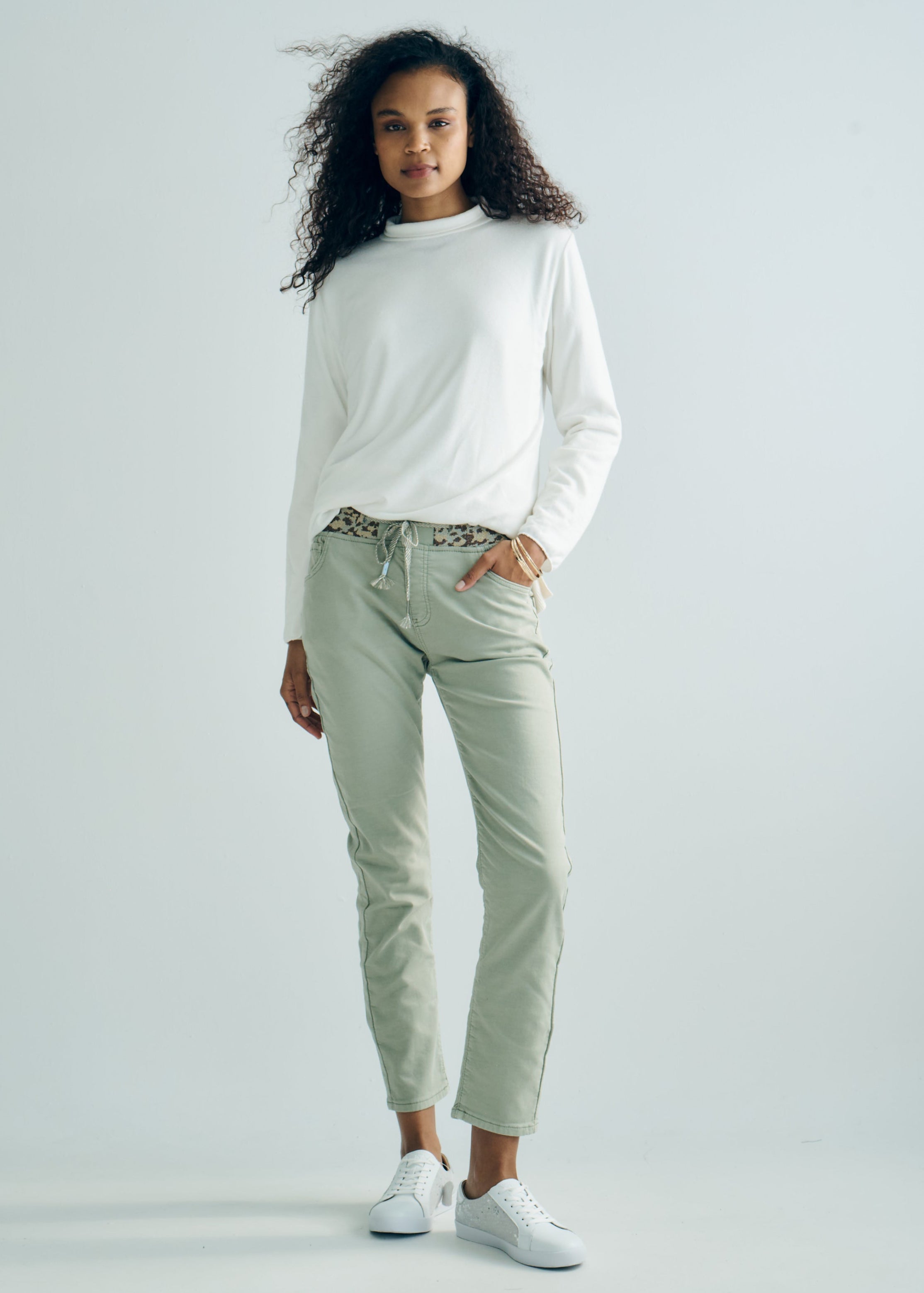 Mid-Rise Cotton Jogger Jeans in Khaki with Animal Print Waist Band