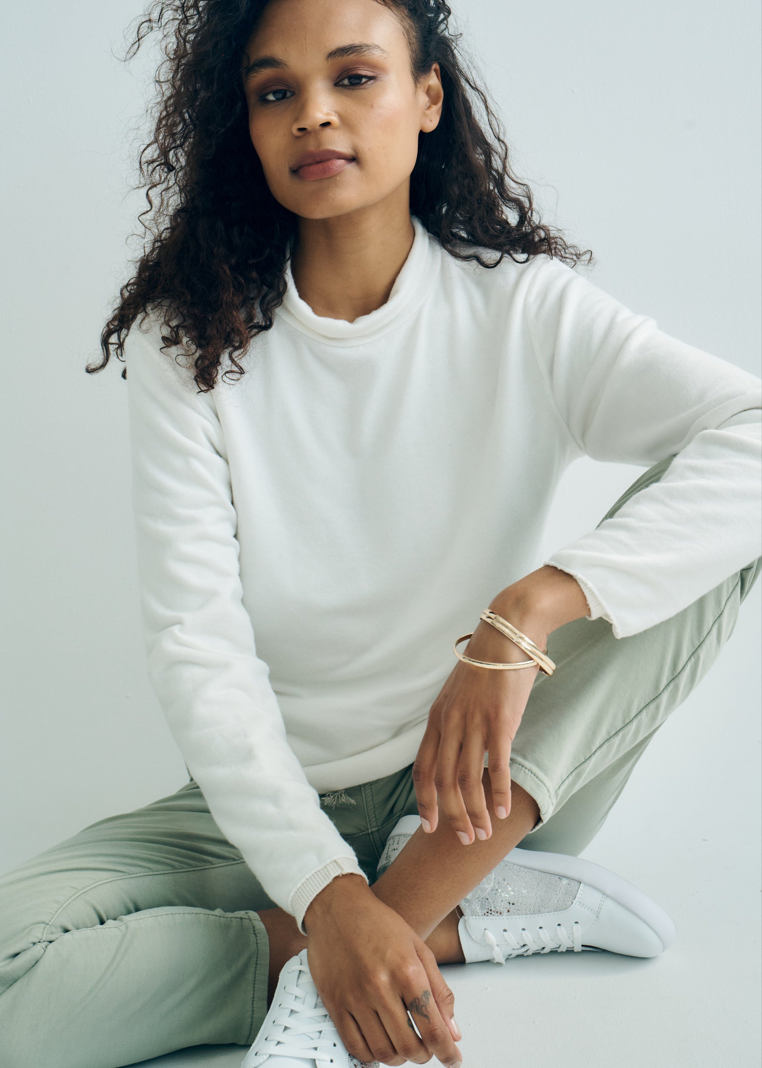 Italian Luxe Viscose Turtle Neck in Off White
