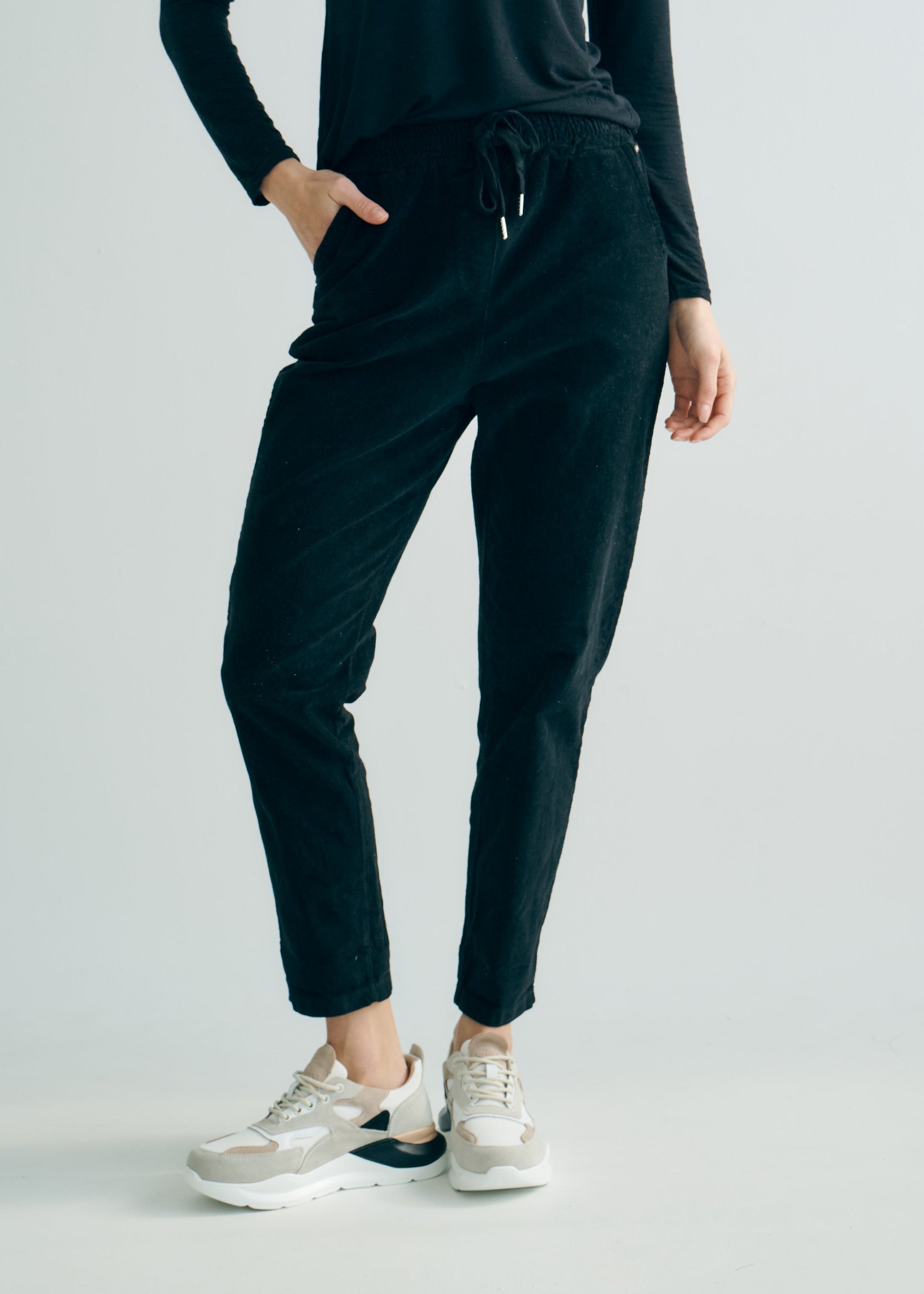 Italian Velour Joggers in Black