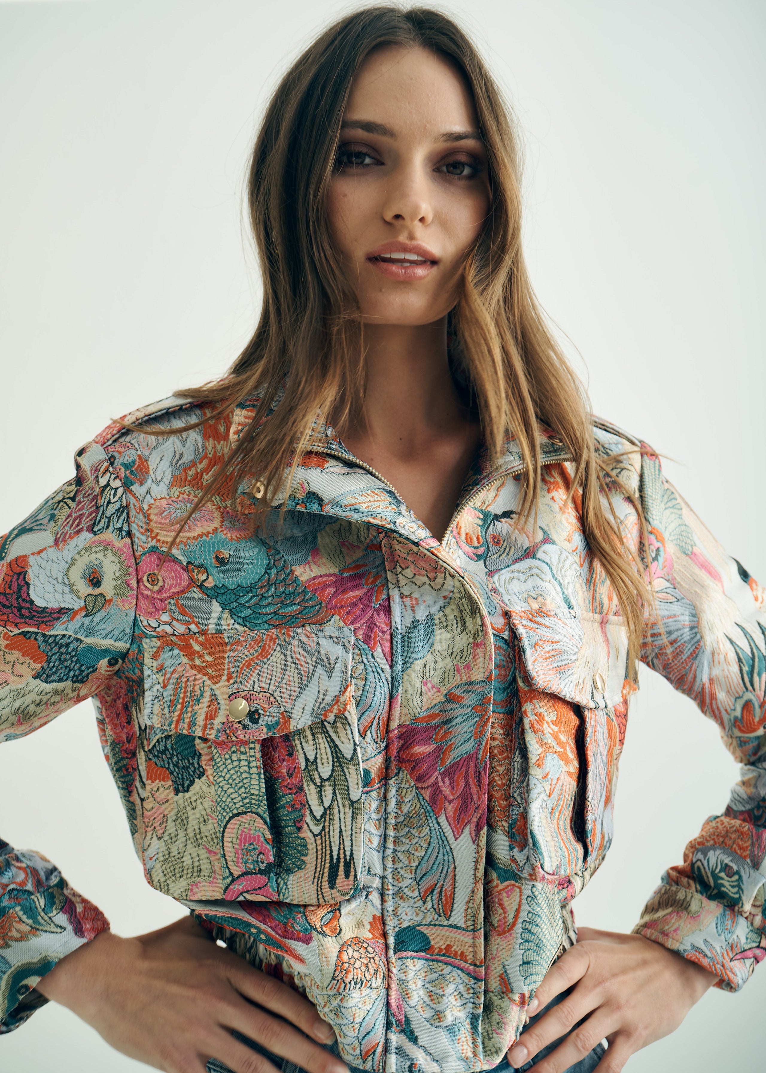 Paraíso Bird Motif Shiny Jacket in Red and Pink