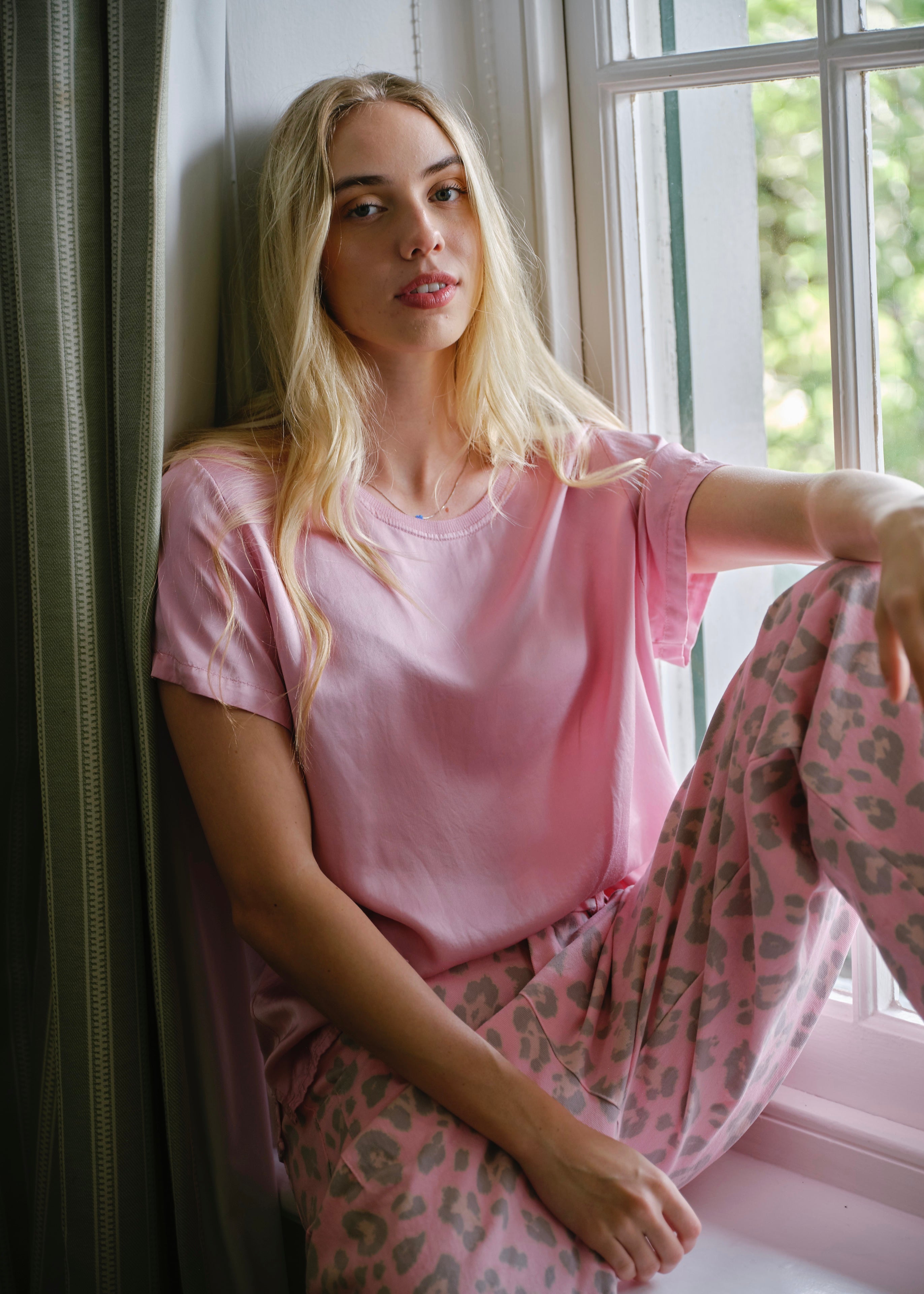 Capri Italian Silk Blend Tee in Pink