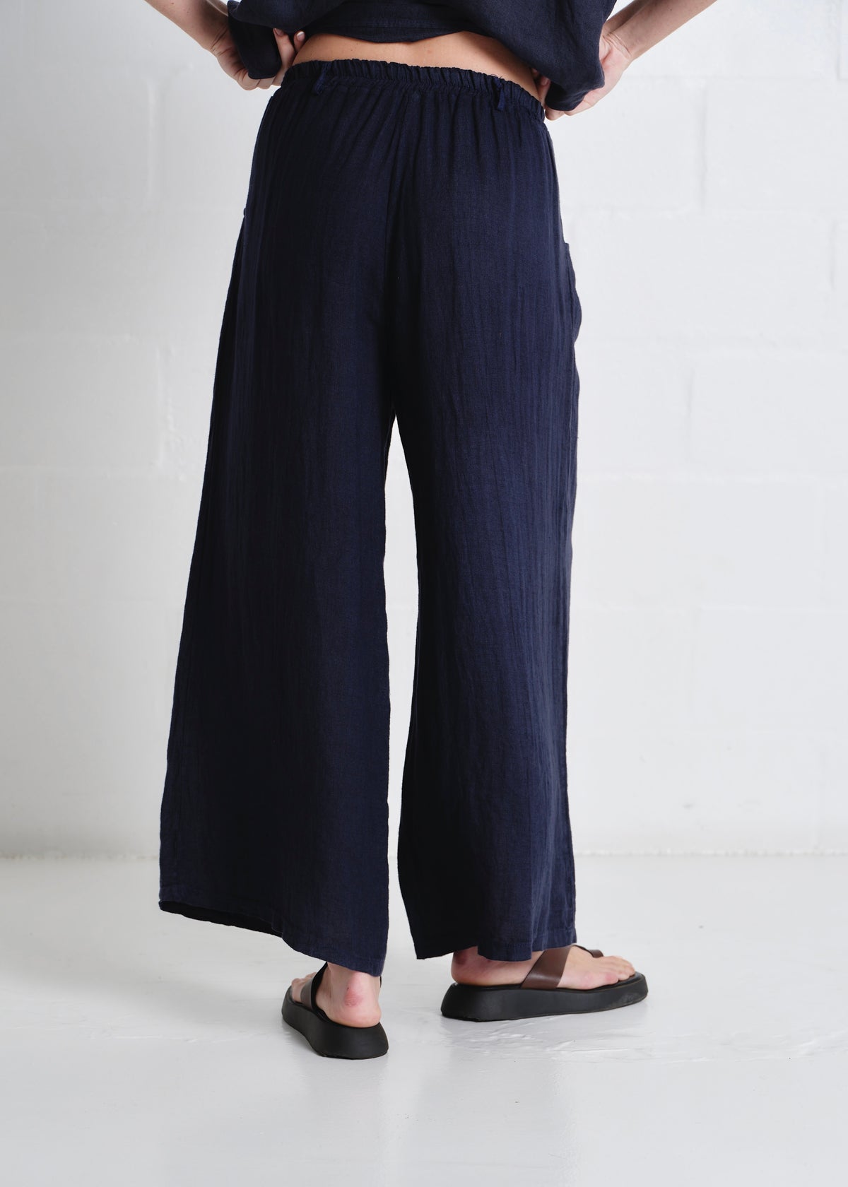 Havana Palazzo Pants With Pockets In Navy