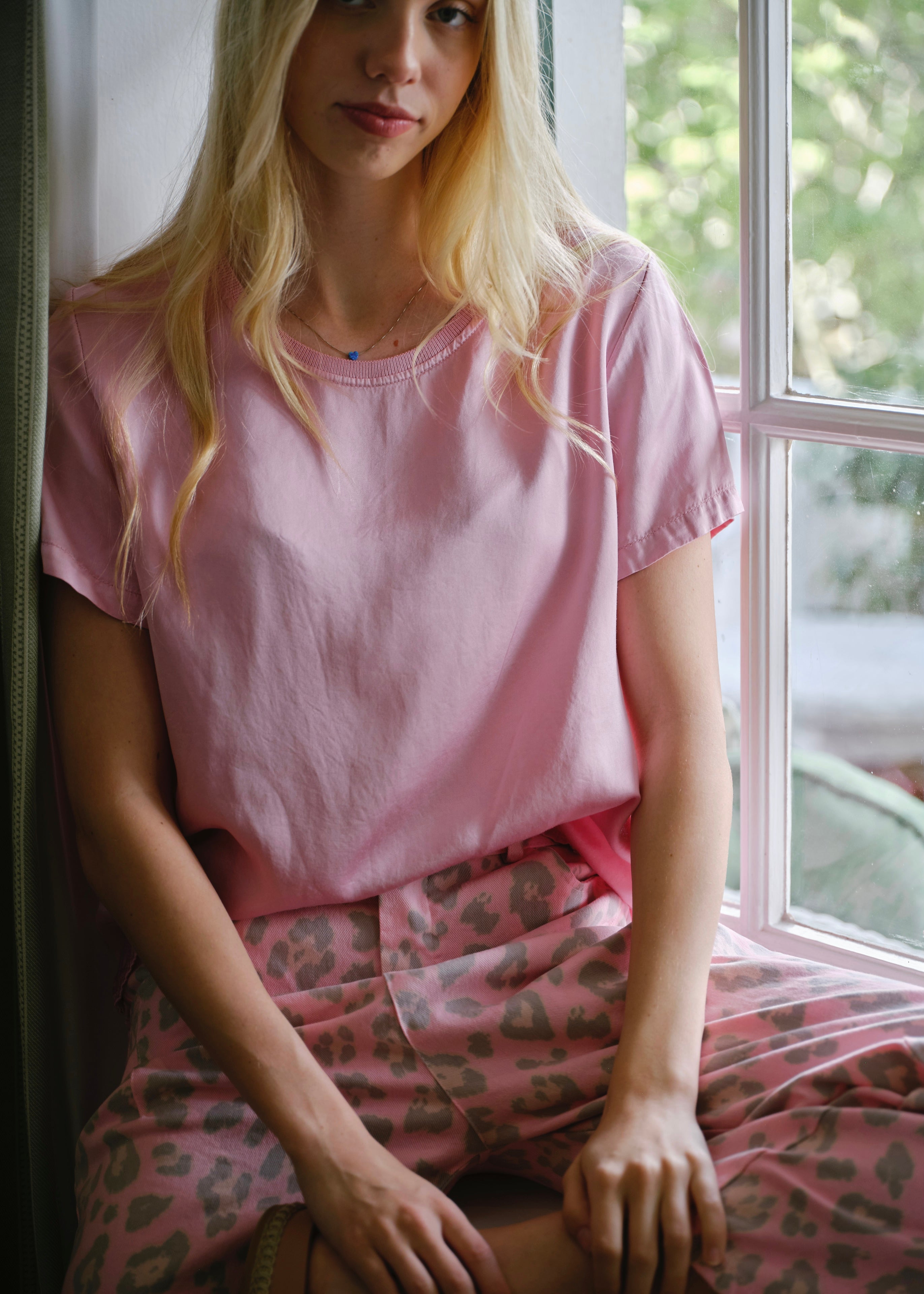 Capri Italian Silk Blend Tee in Pink