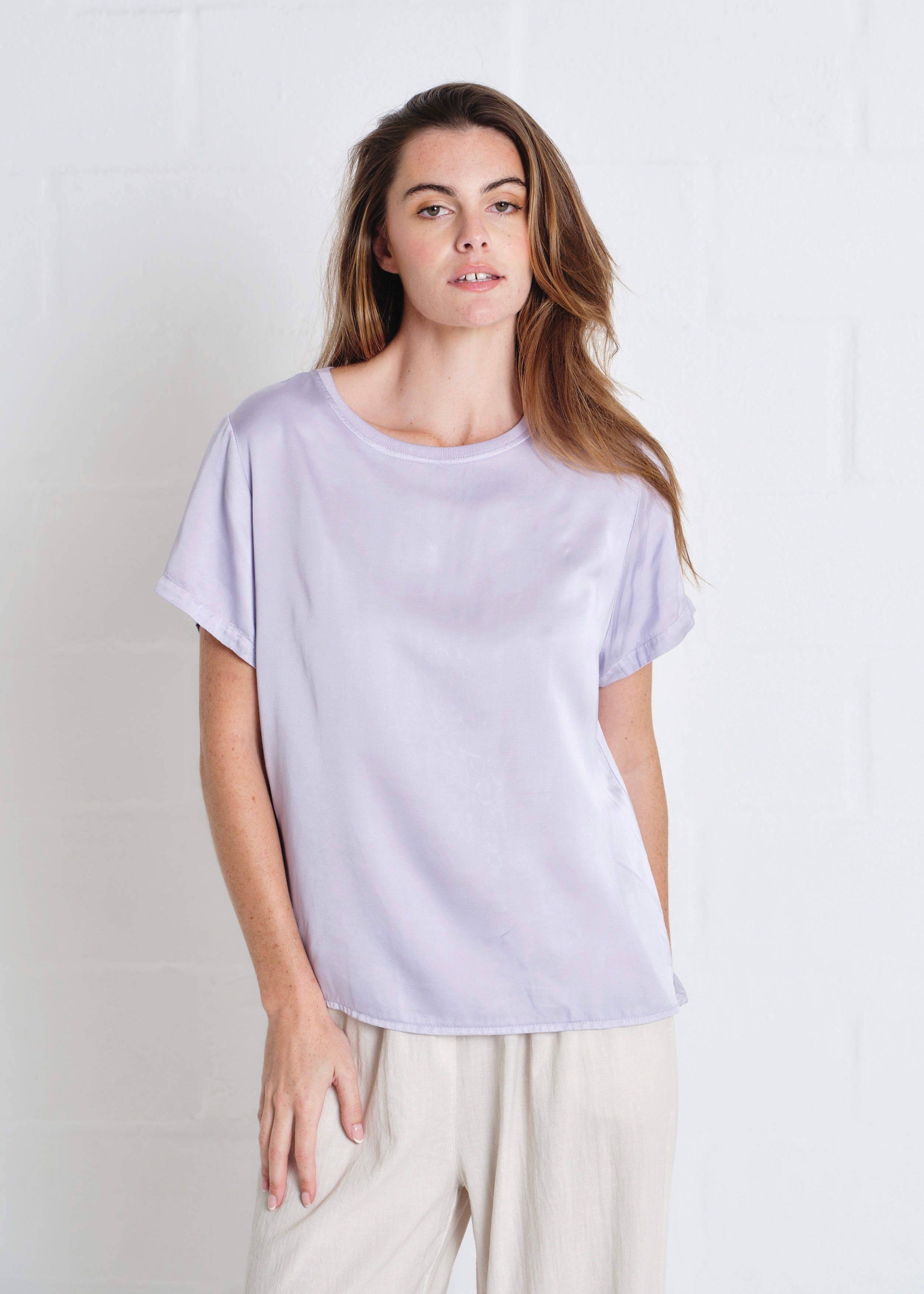 Capri Italian Silk Blend Tee in Lilac