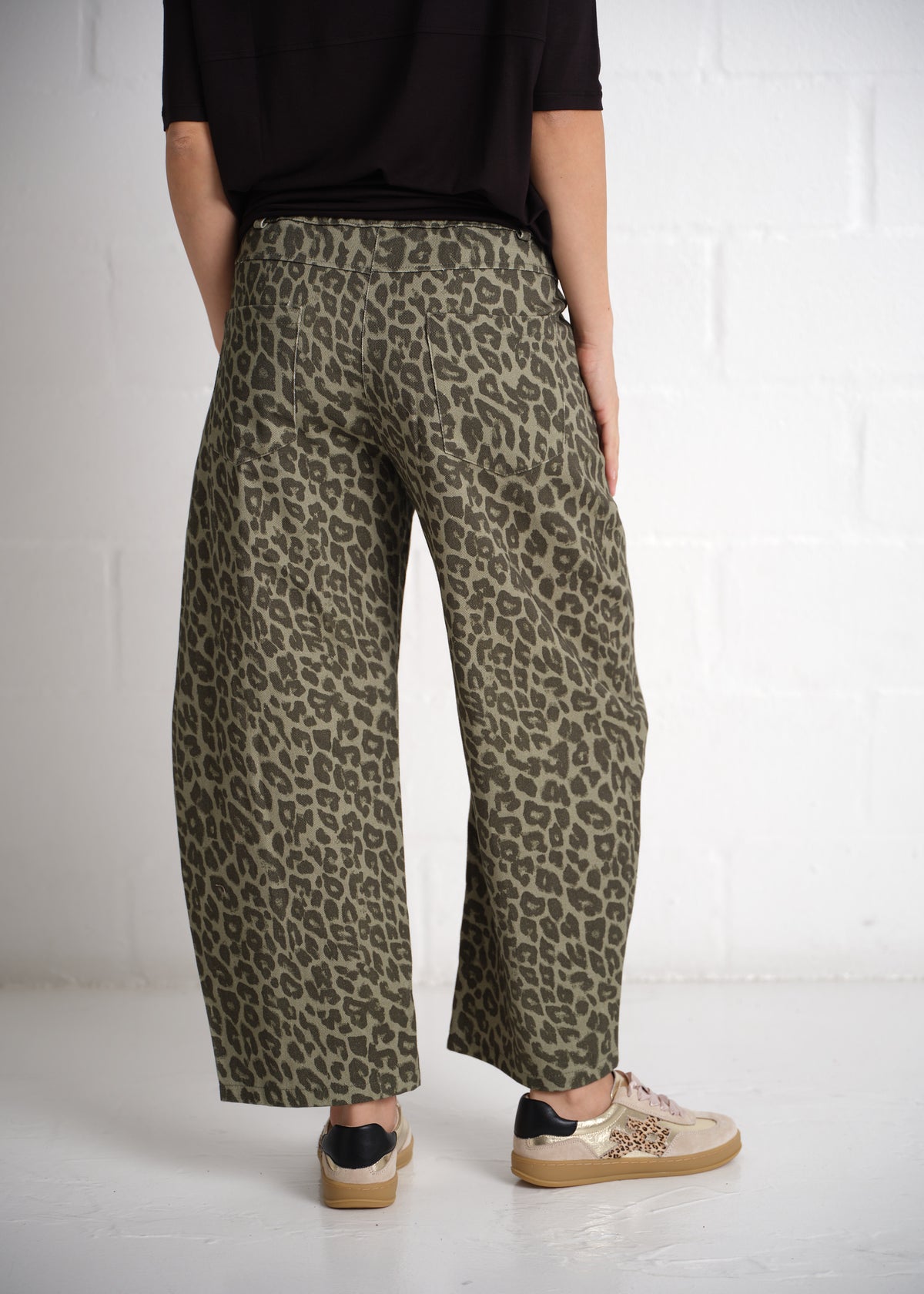 Kruger Leopard Print Wide Leg Pants In Khaki