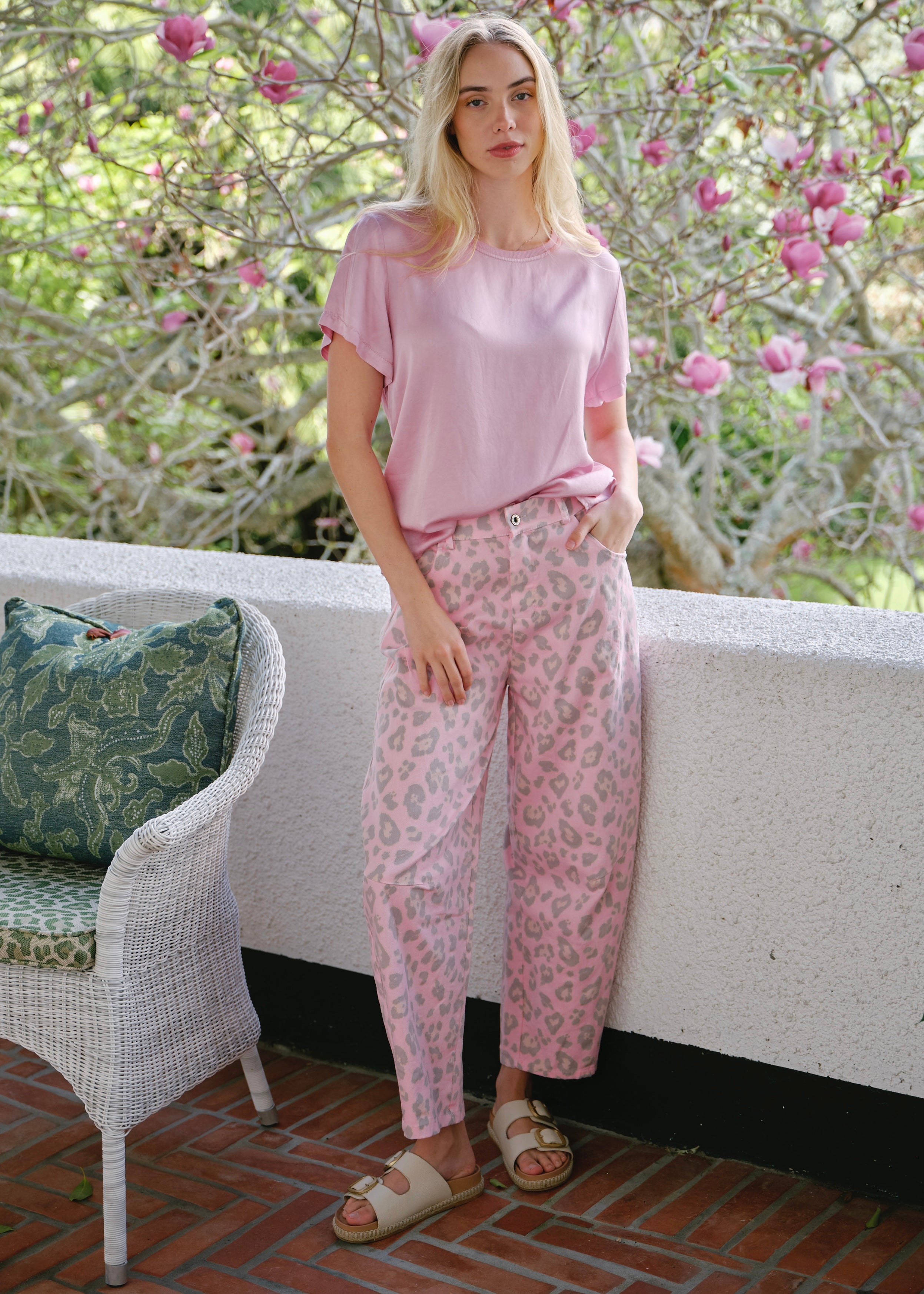 Italian Cotton Barrel Trousers With Leopard Print In Stonewashed Blush