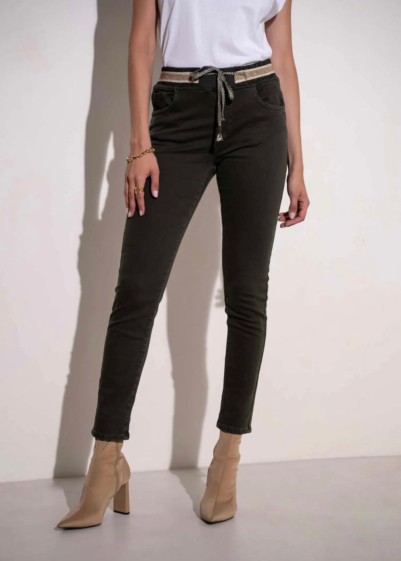 Mid-Rise Cotton Jogger Jeans in Khaki with Gold Waist Band
