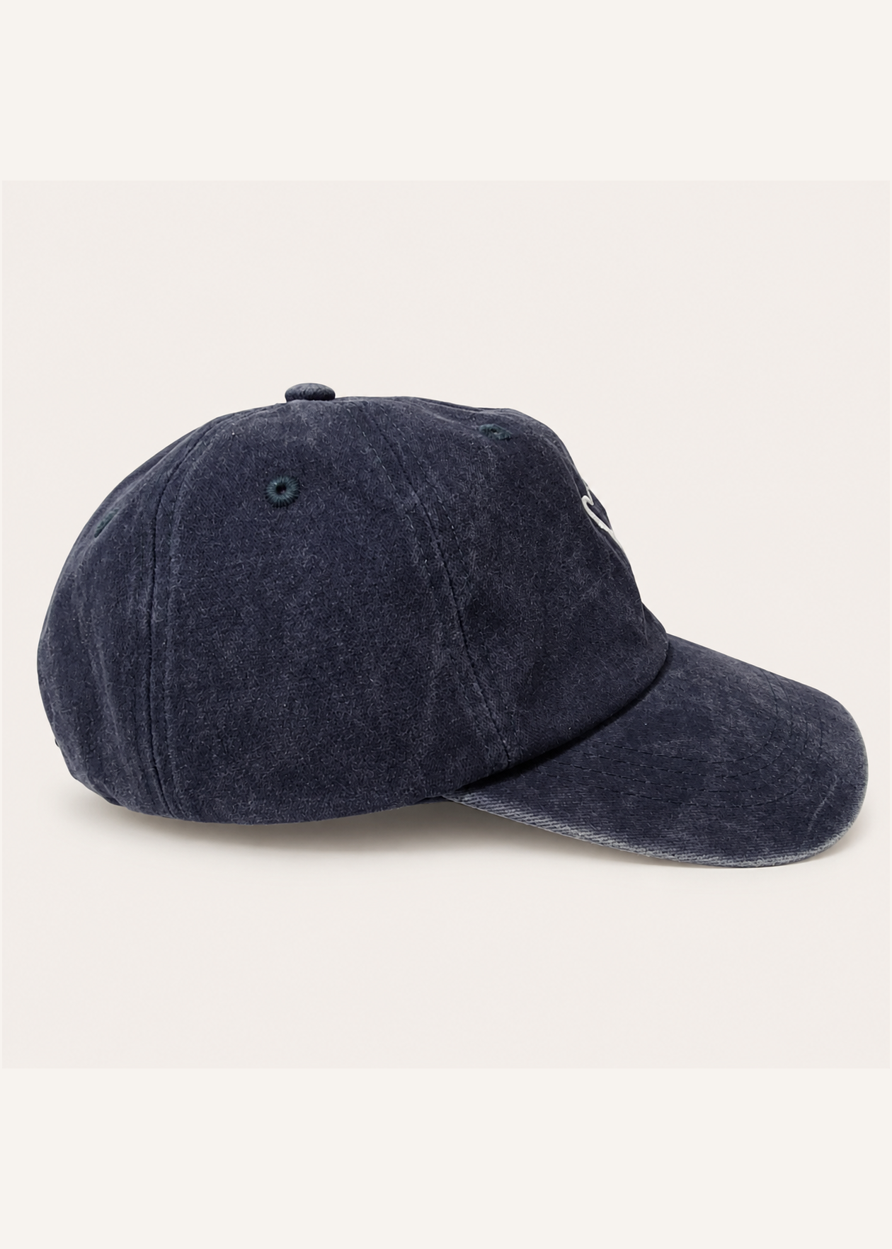 Tender Heart Cap In Navy