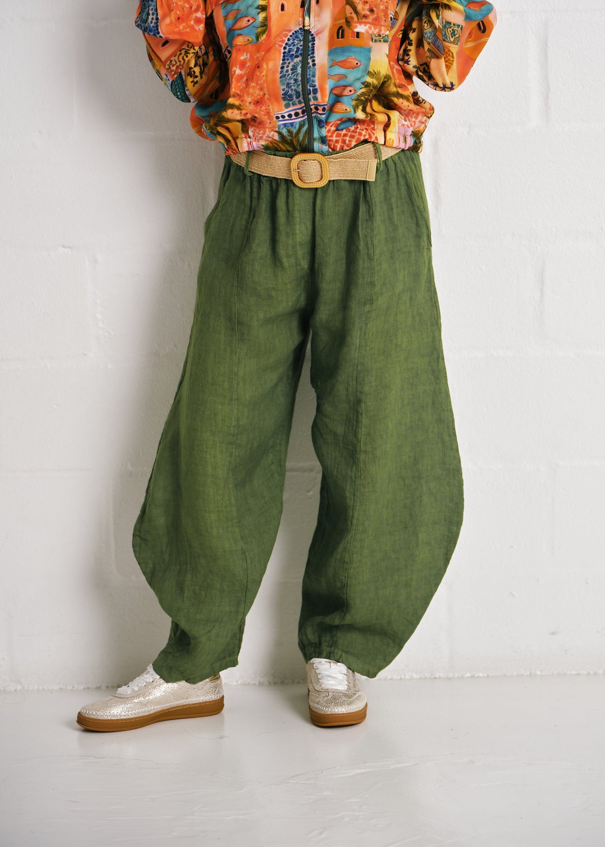 Antibes Italian Barrel Linen Pants With Belt In Khaki