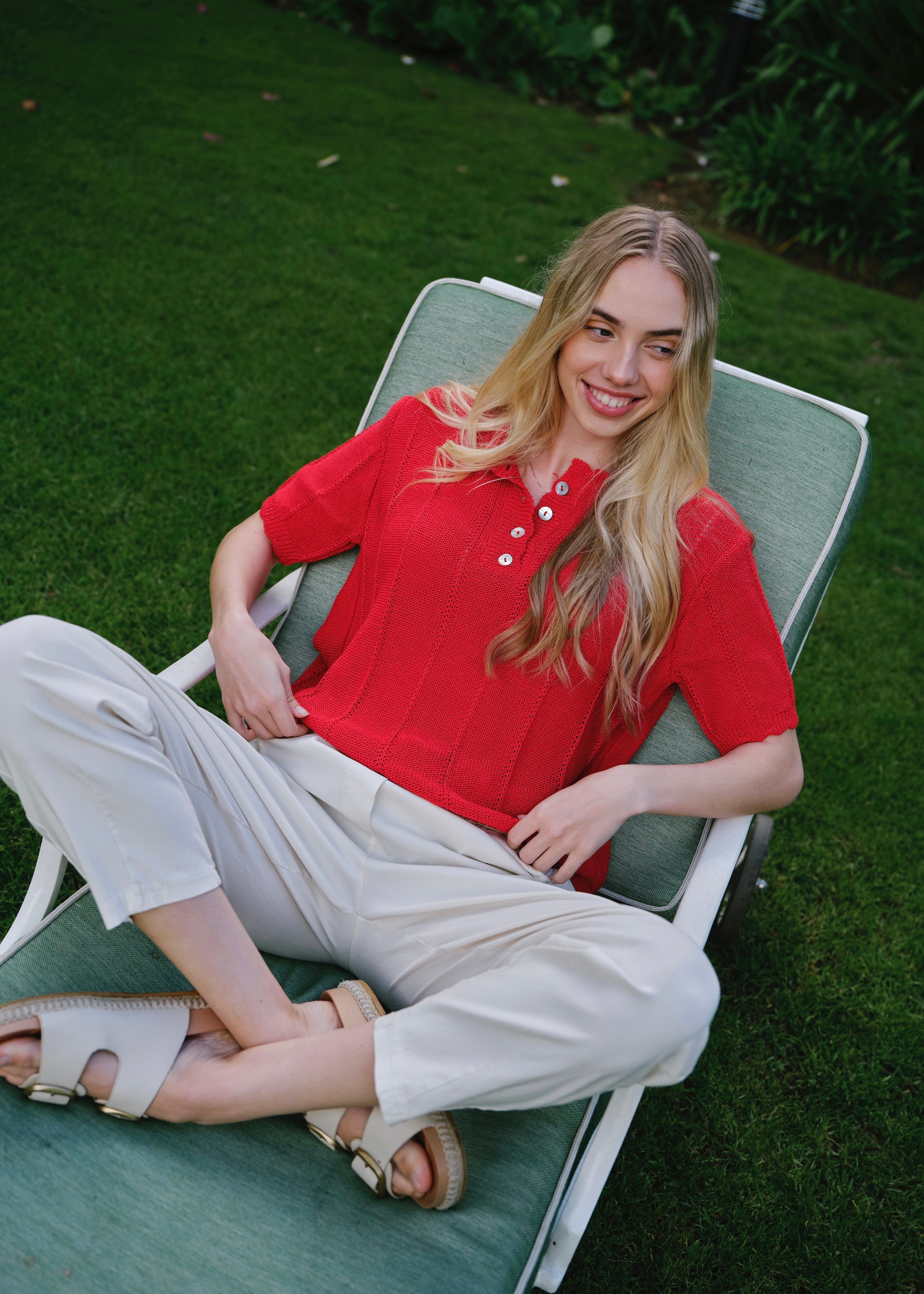 Mila Italian Loose Weave Knit Cotton Tee In Red
