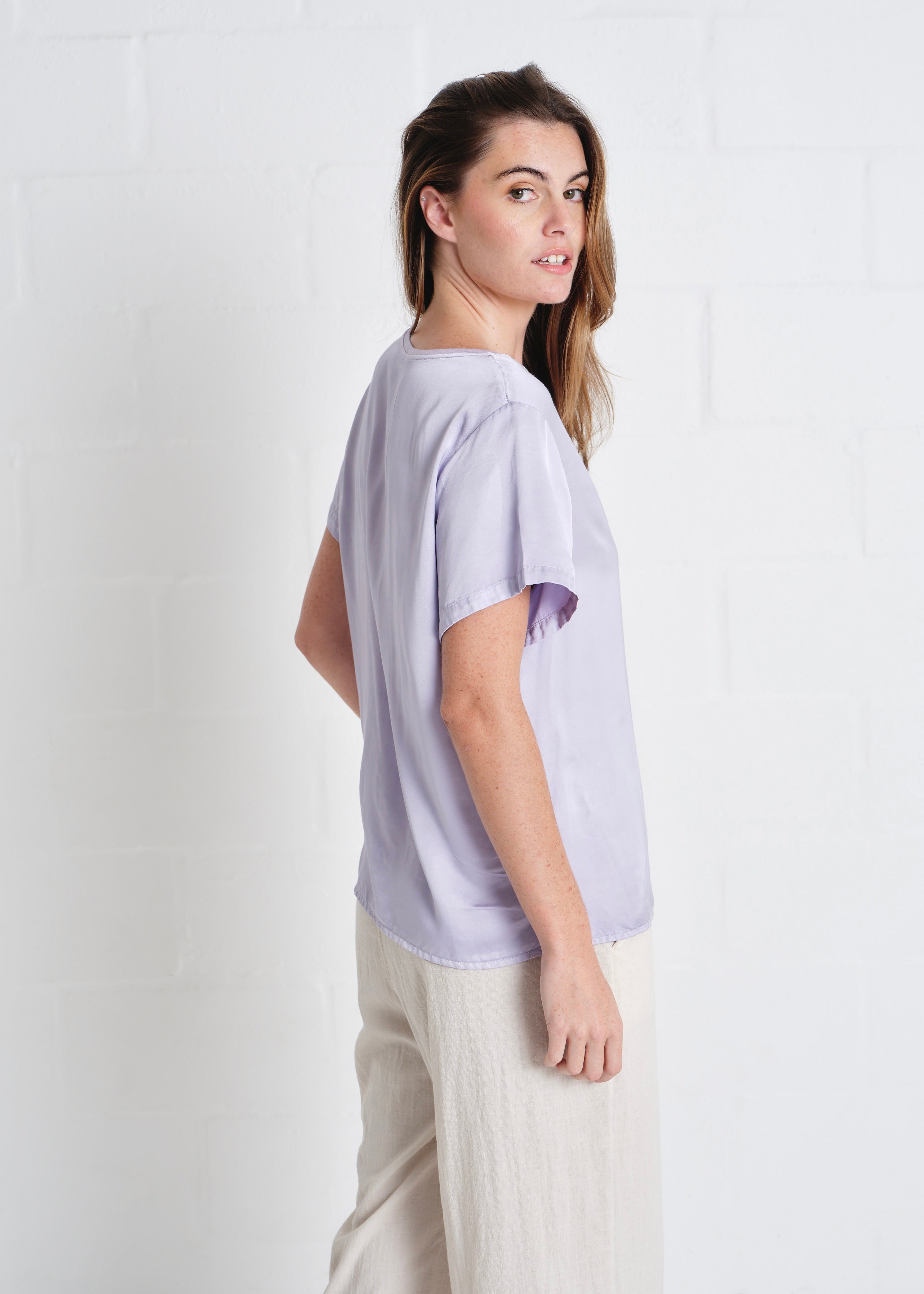 Capri Italian Silk Blend Tee in Lilac