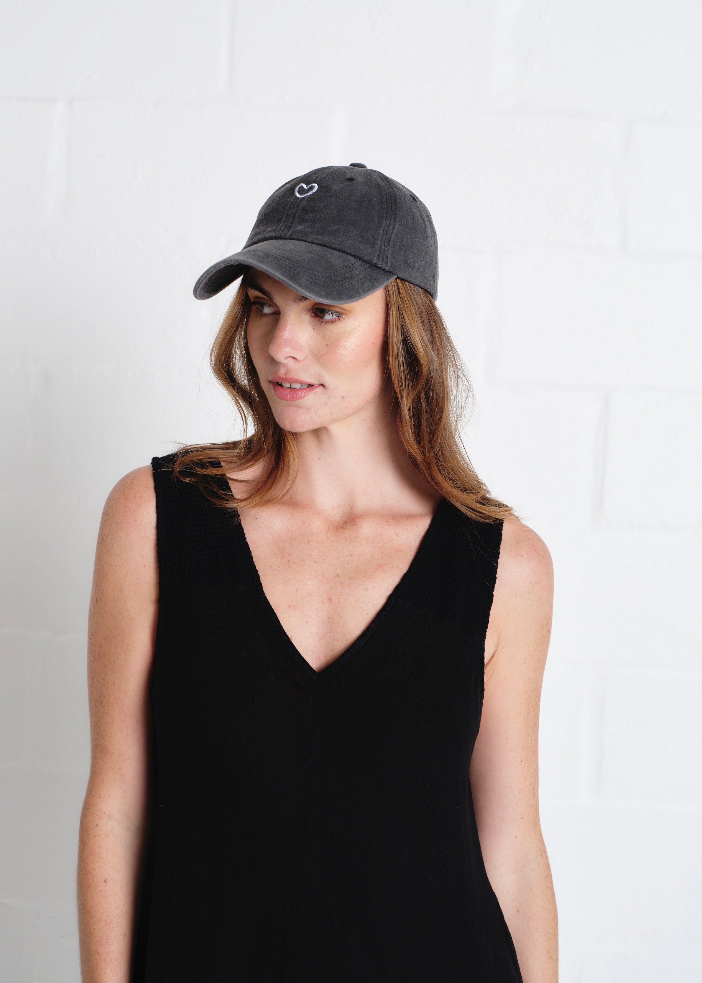 Tender Heart Cap In Black