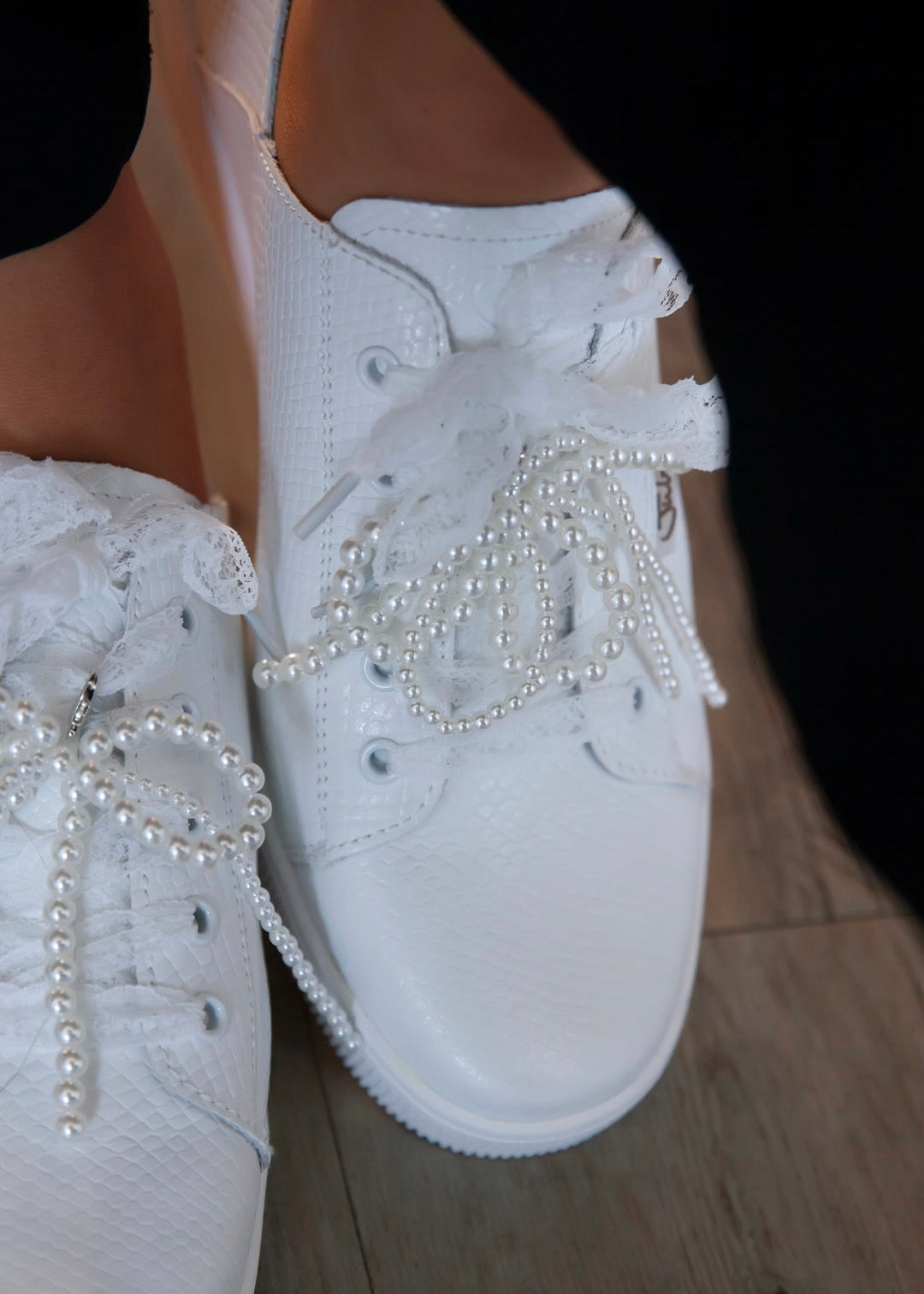Julz Vicki Leather Sneaker in White Pebble