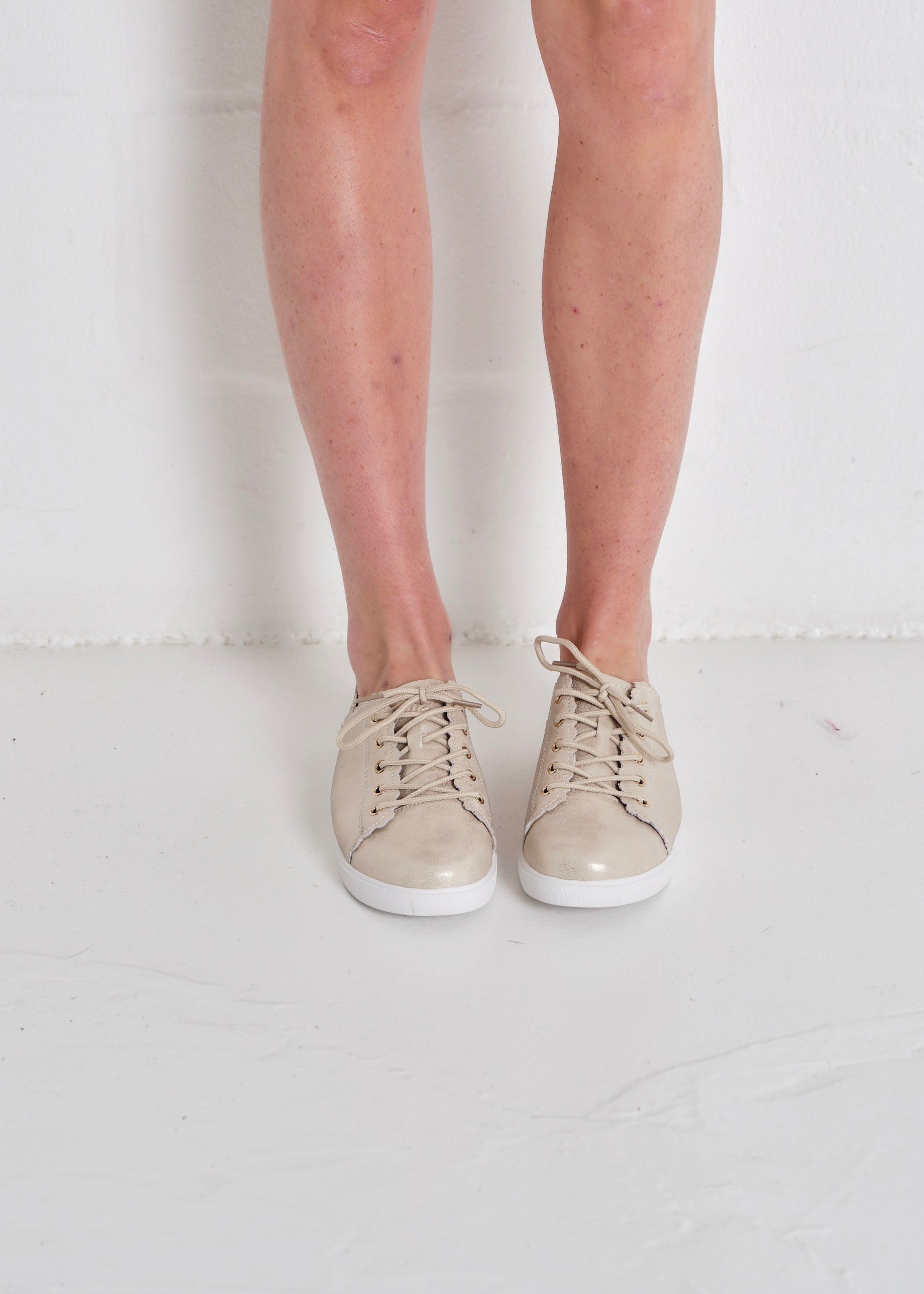 Julz Chloe Leather Sneakers In Honey Gold