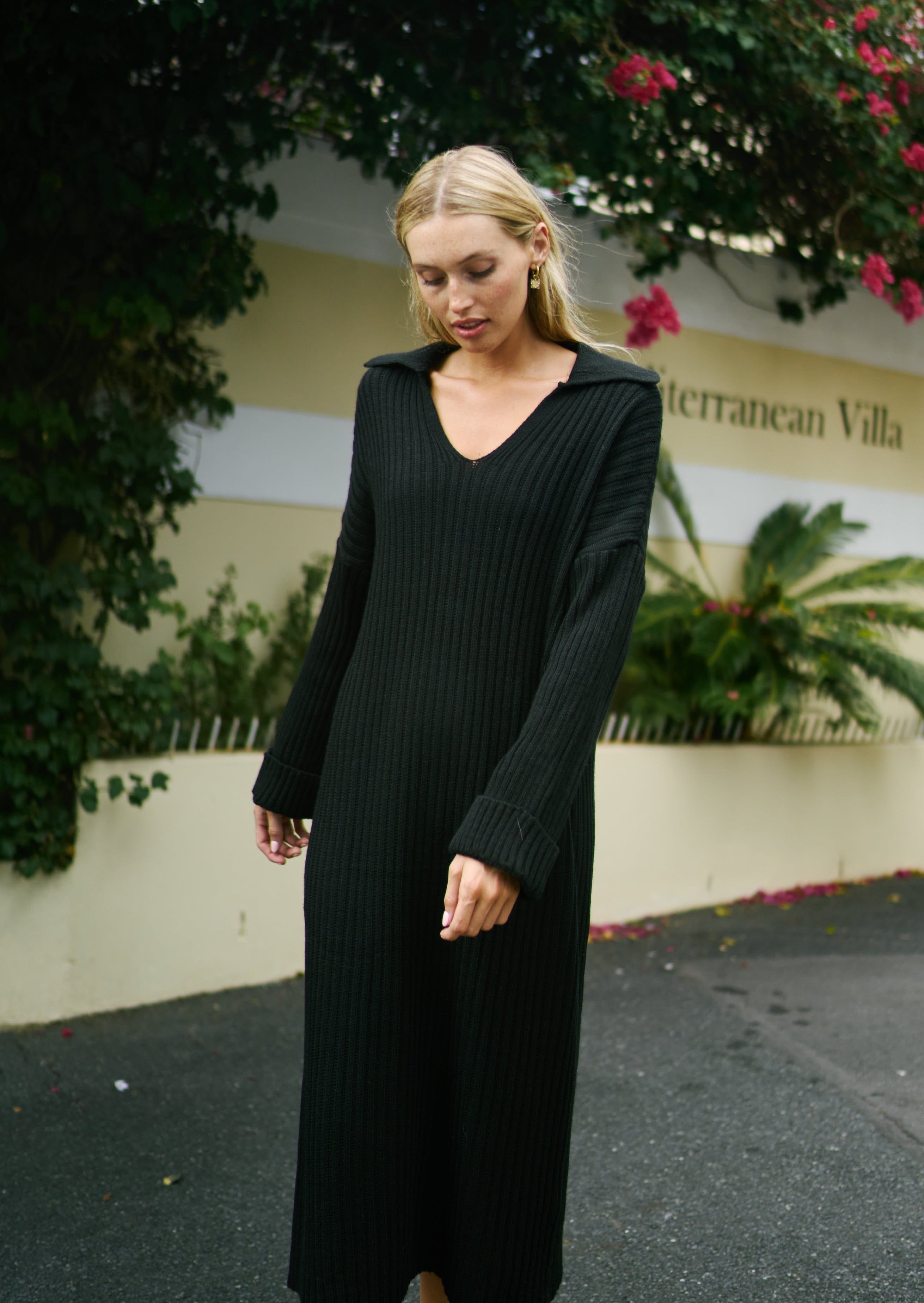 Italian V Neck Ribbed Knit Dress with Collar In Black
