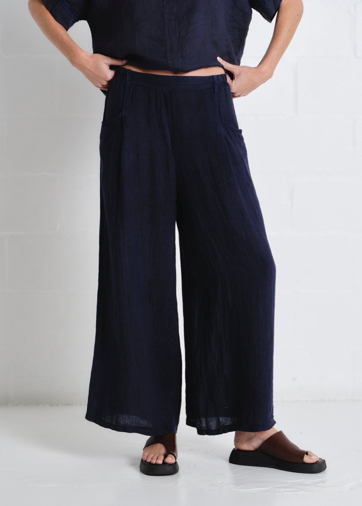 Havana Palazzo Pants With Pockets In Navy