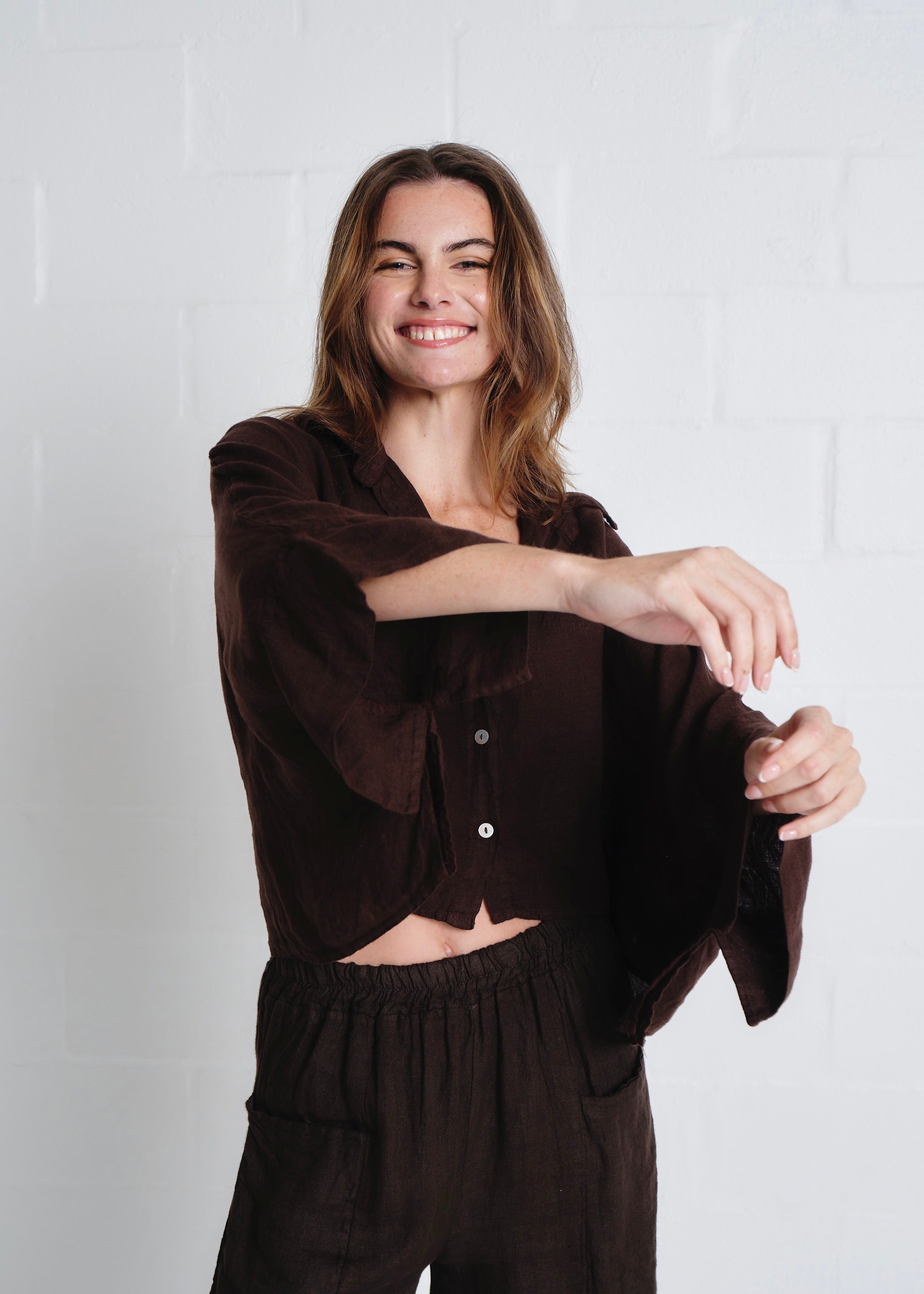 Lucca Italian Linen Batwing Shirt in Chocolate